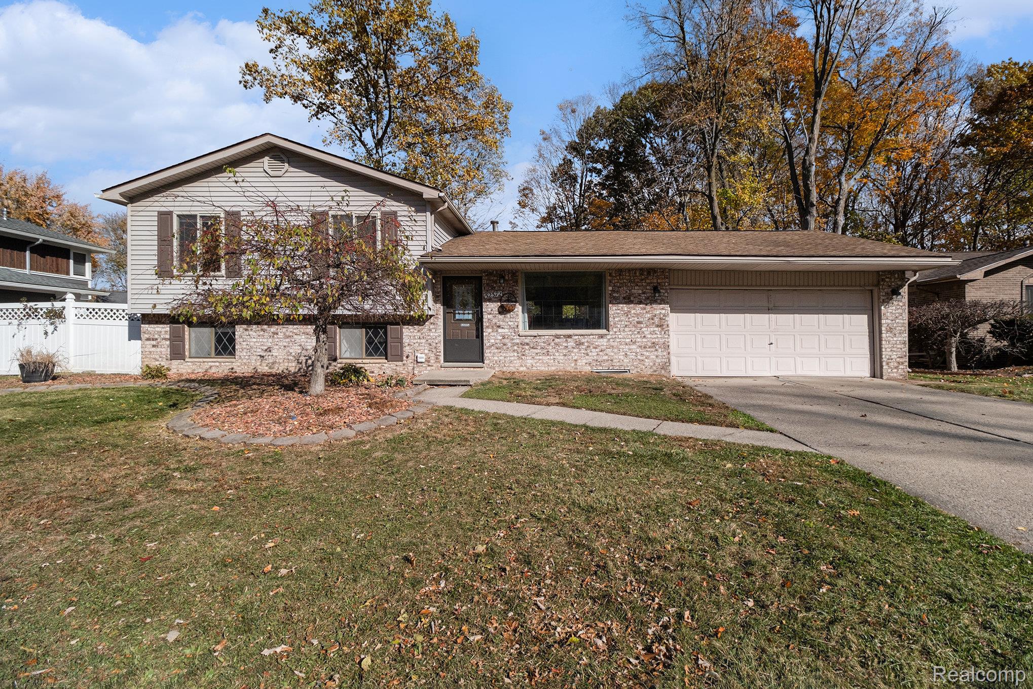 52372 D W Seaton Drive Property Photo 1