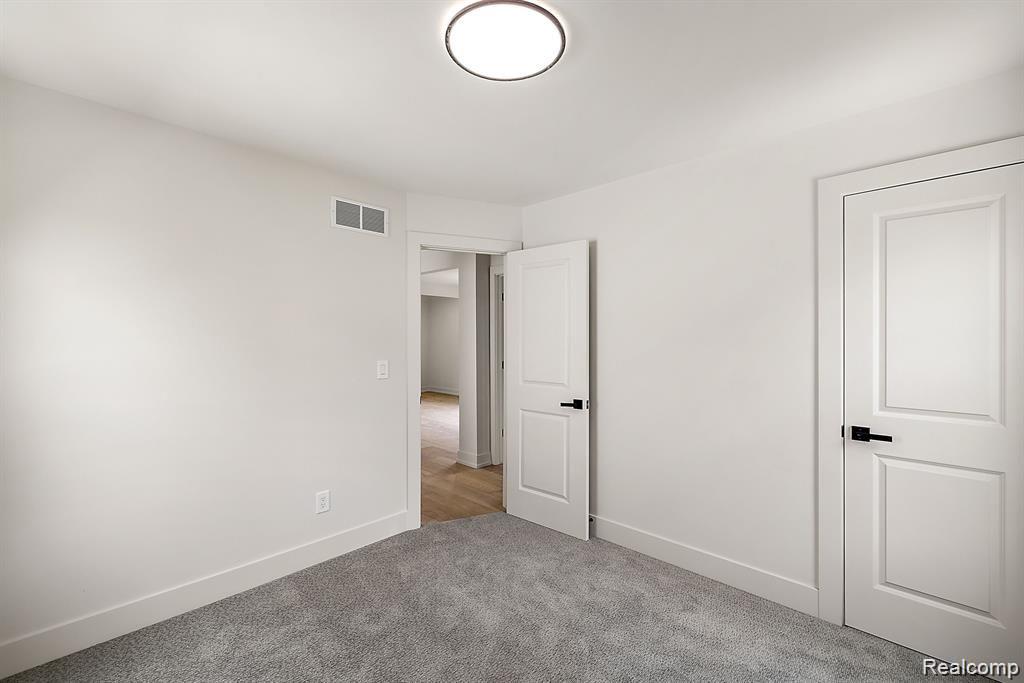 310 E Harry Avenue Property Photo 14