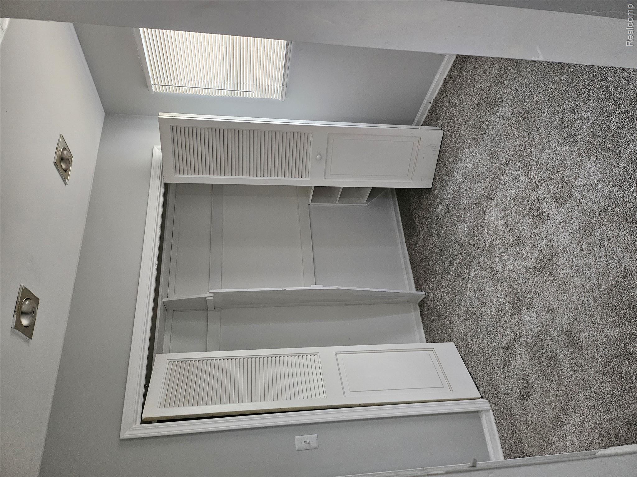 11627 Grayton Street Property Photo 6