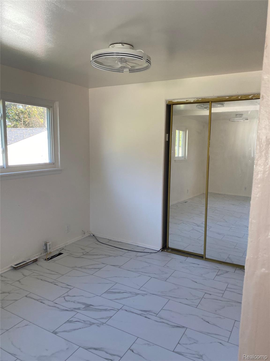 1432 Charwood Road Property Photo 5