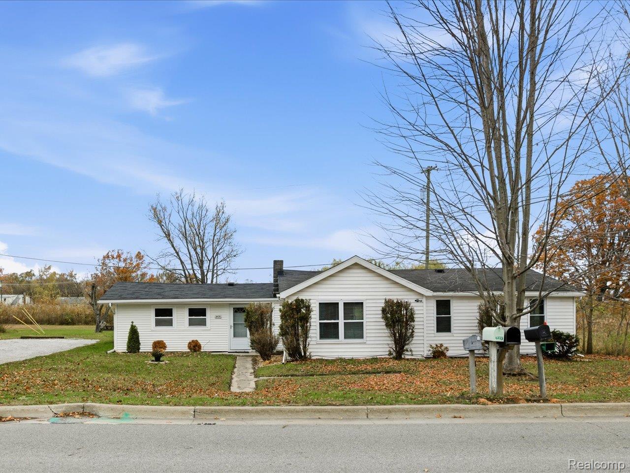 3076 Krafft Road Property Photo 1