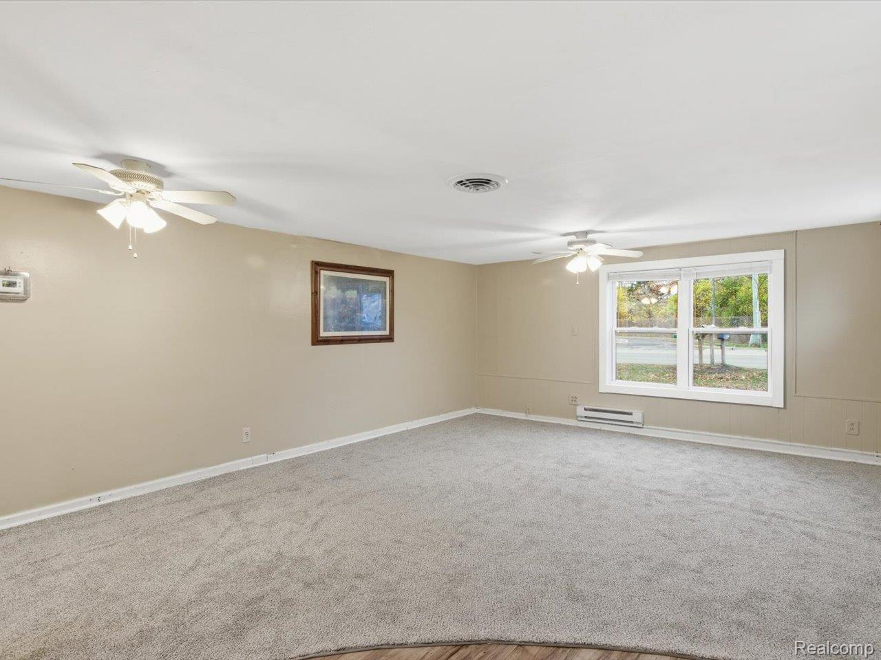 3076 Krafft Road Property Photo 8