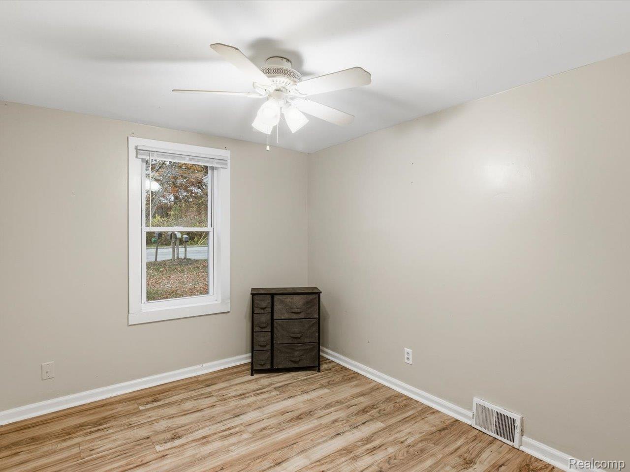 3076 Krafft Road Property Photo 14