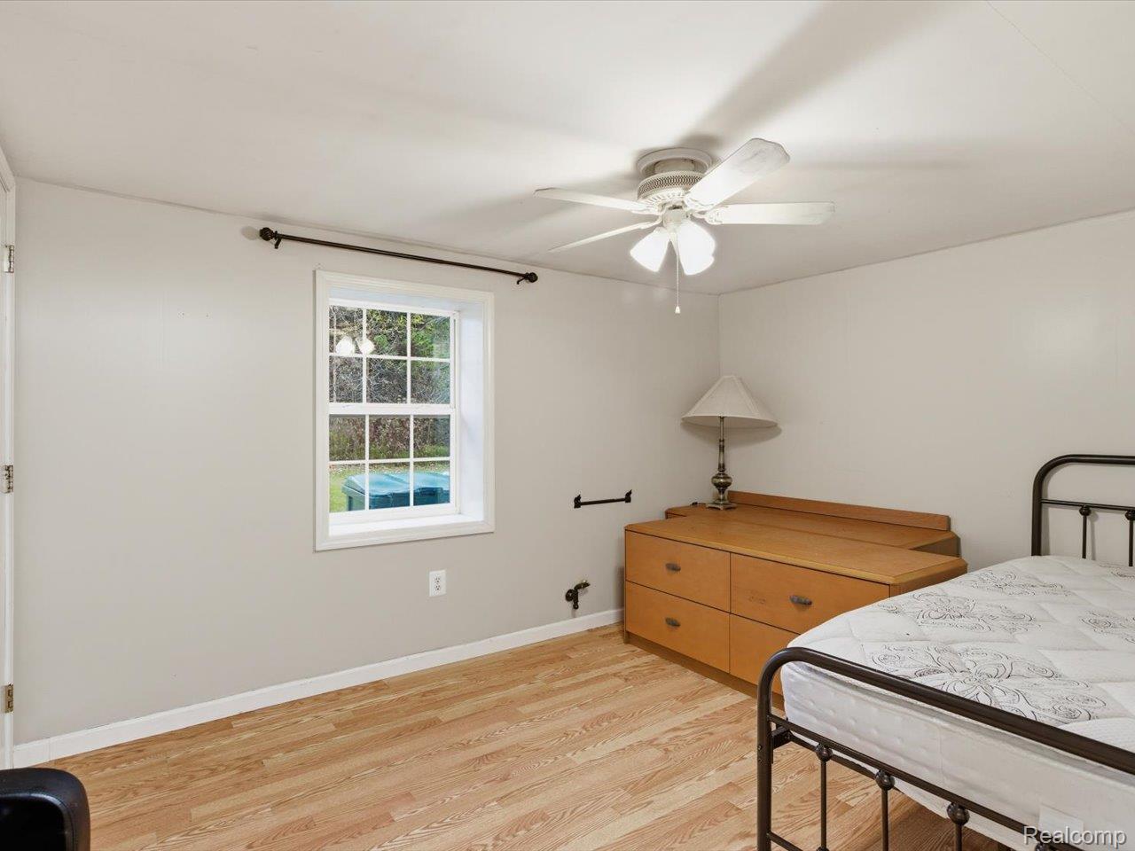 3076 Krafft Road Property Photo 26
