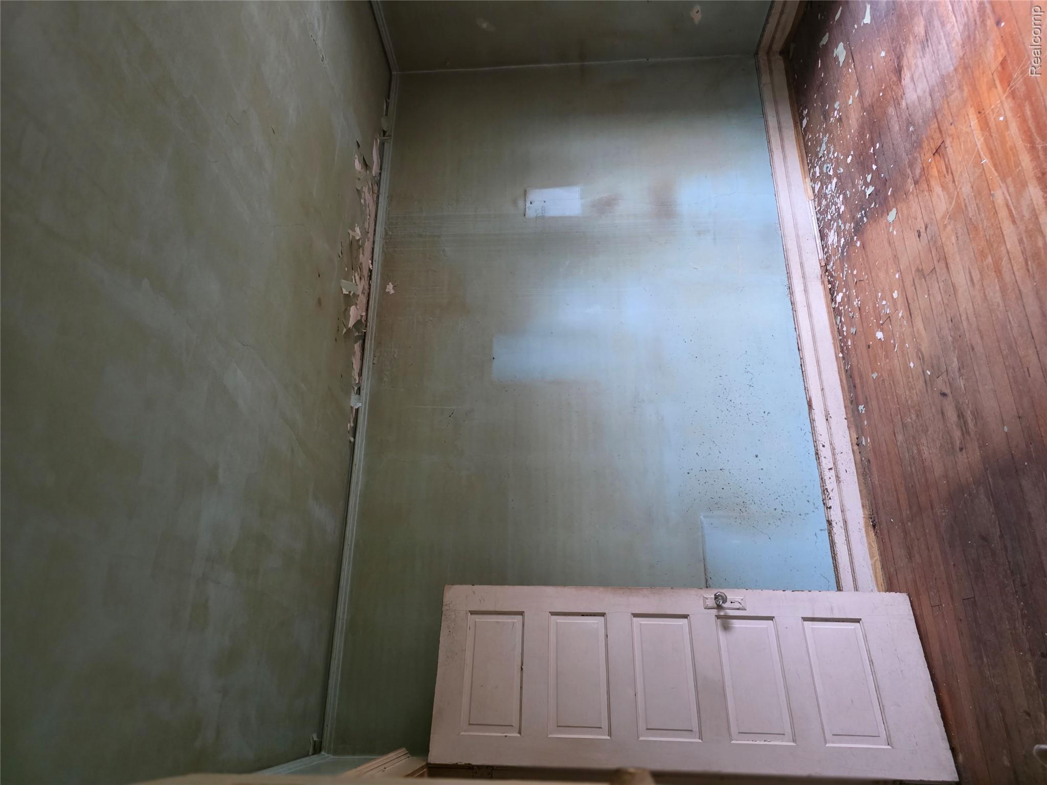 5852 Rohns Street Property Photo 11