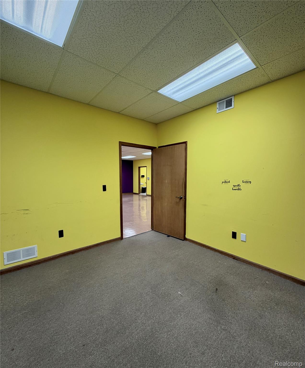 5880 N Canton Center Road 450 Property Photo 8