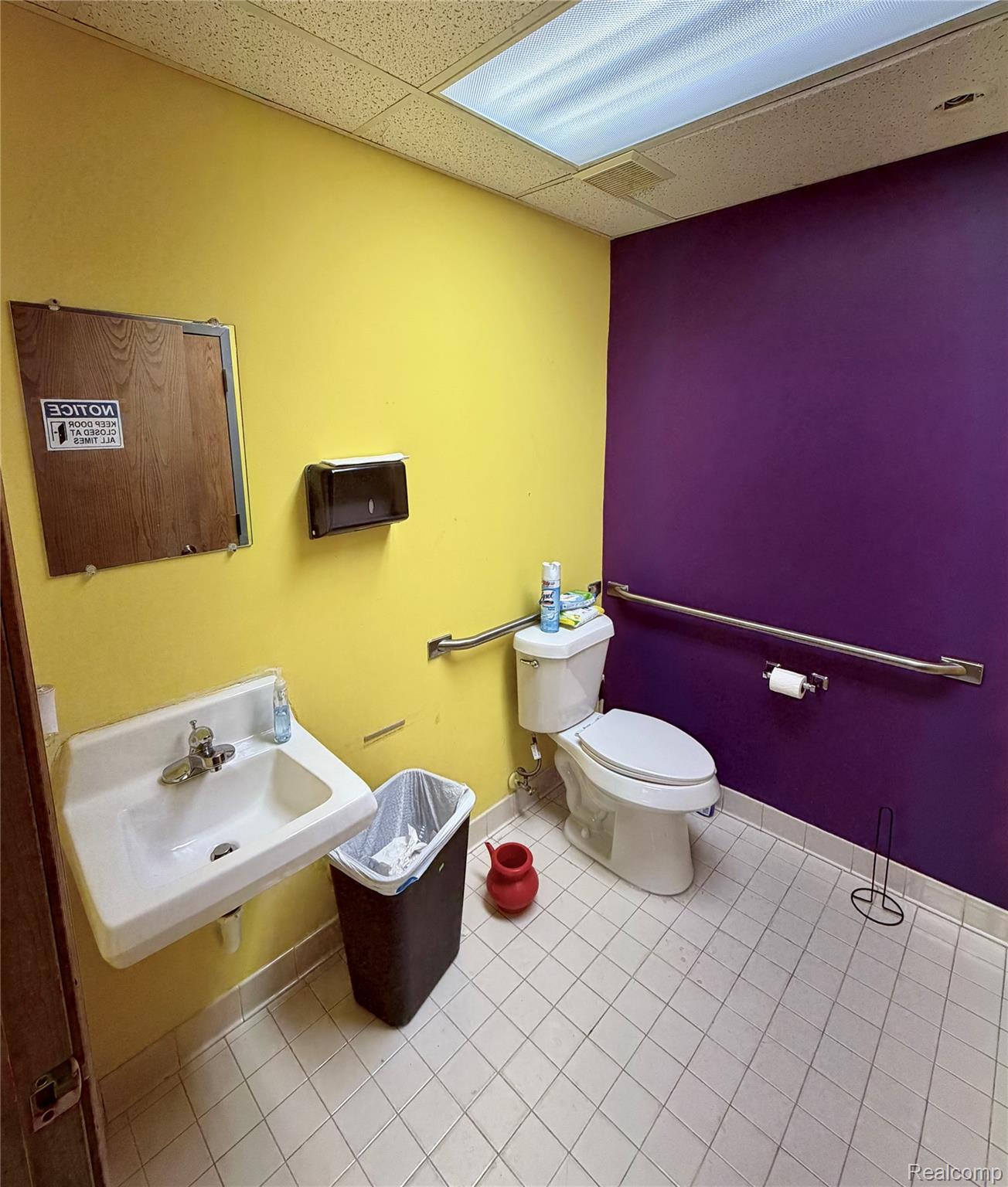 5880 N Canton Center Road 450 Property Photo 11