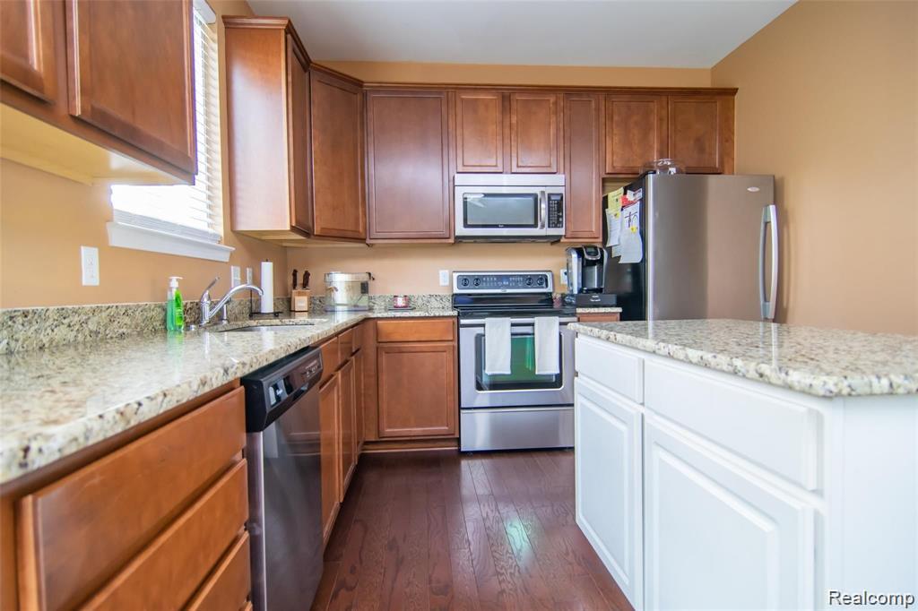 51171 Brompton Property Photo 6