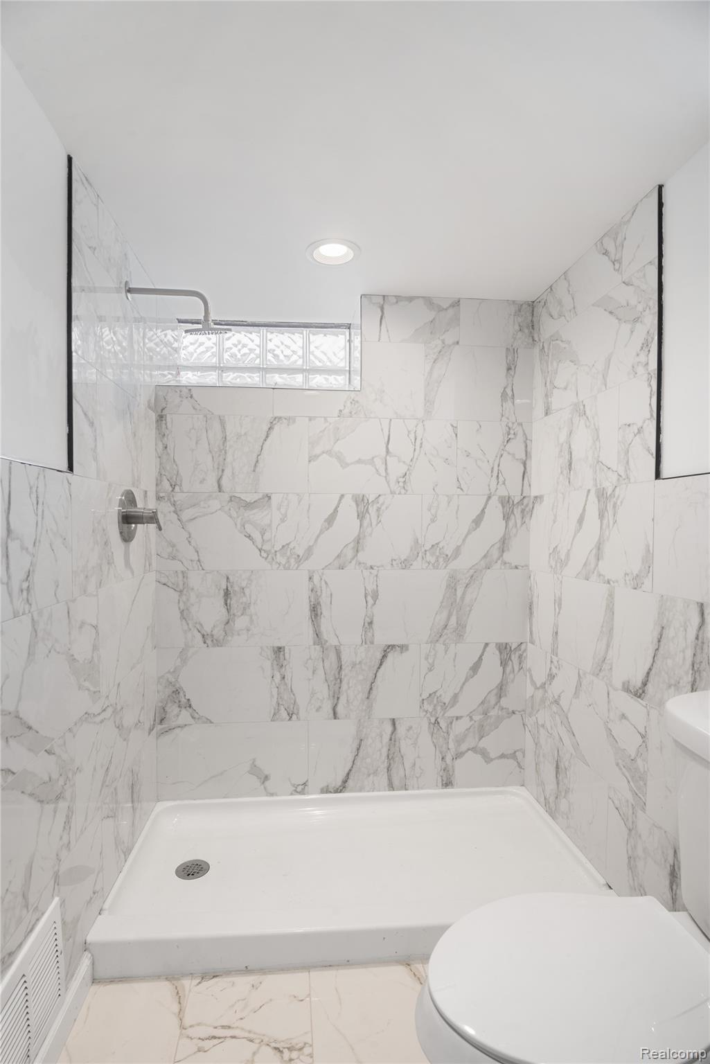 16252 Coyle Street Property Photo 18