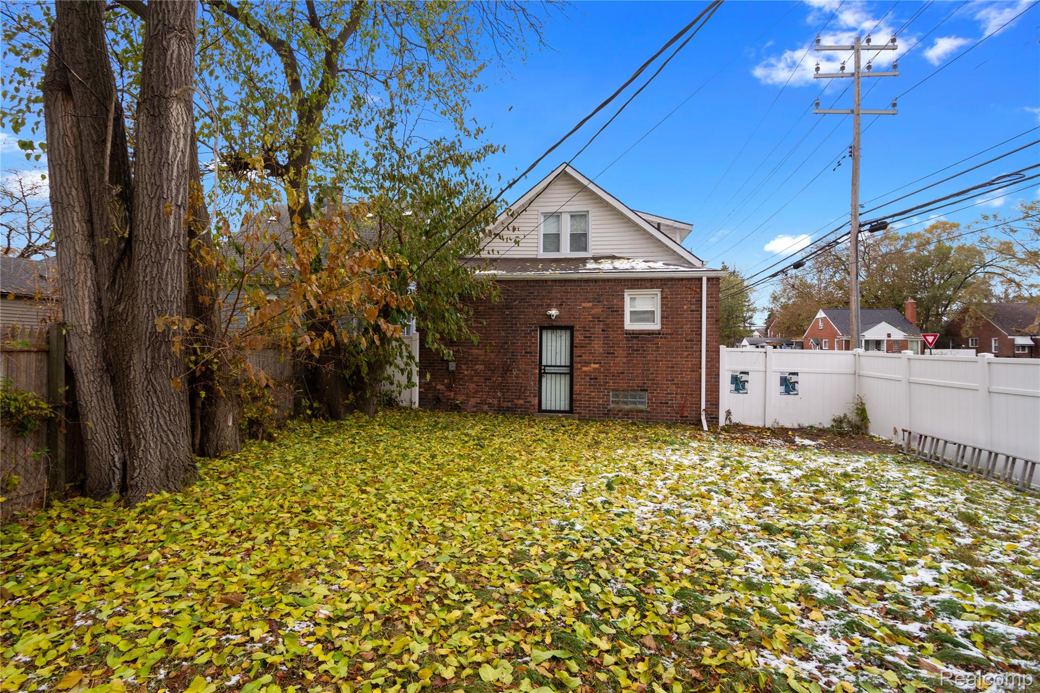 16252 Coyle Street Property Photo 19