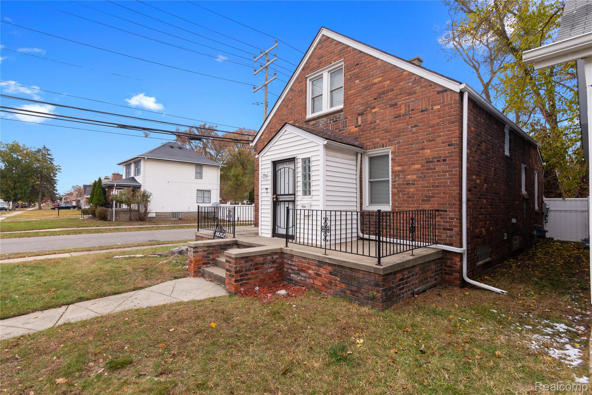 16252 Coyle Street Property Photo 24