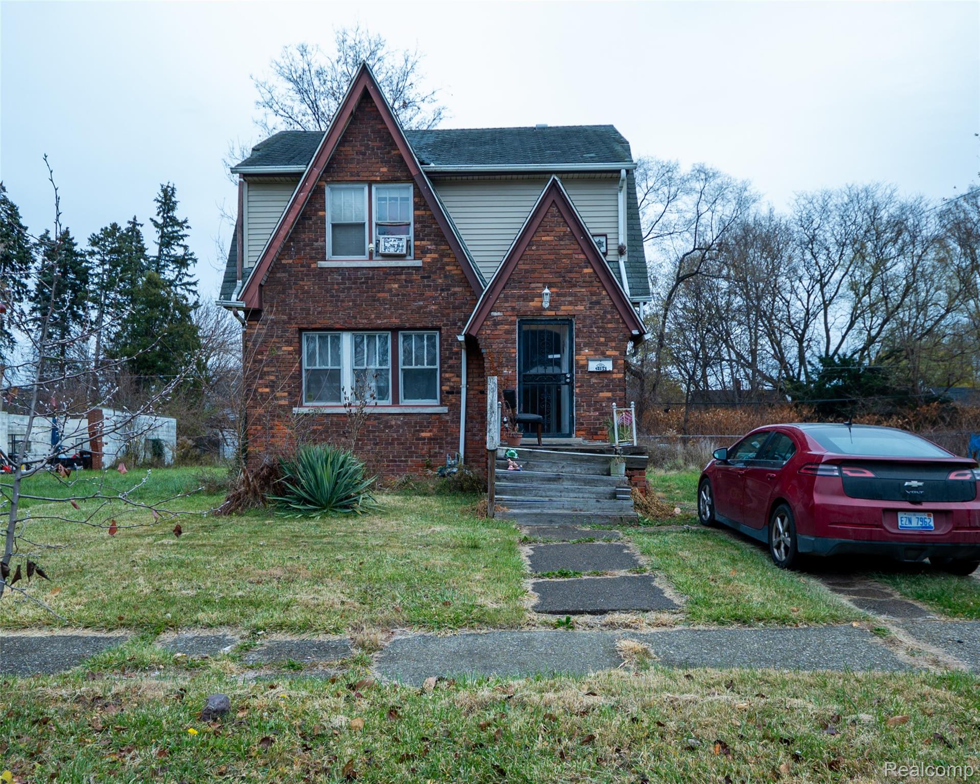 12058 Montrose Street Property Photo 1