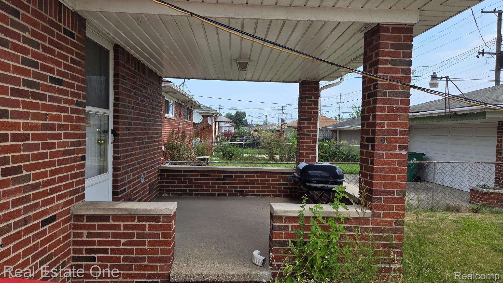 17050 Stricker Avenue Property Photo 4