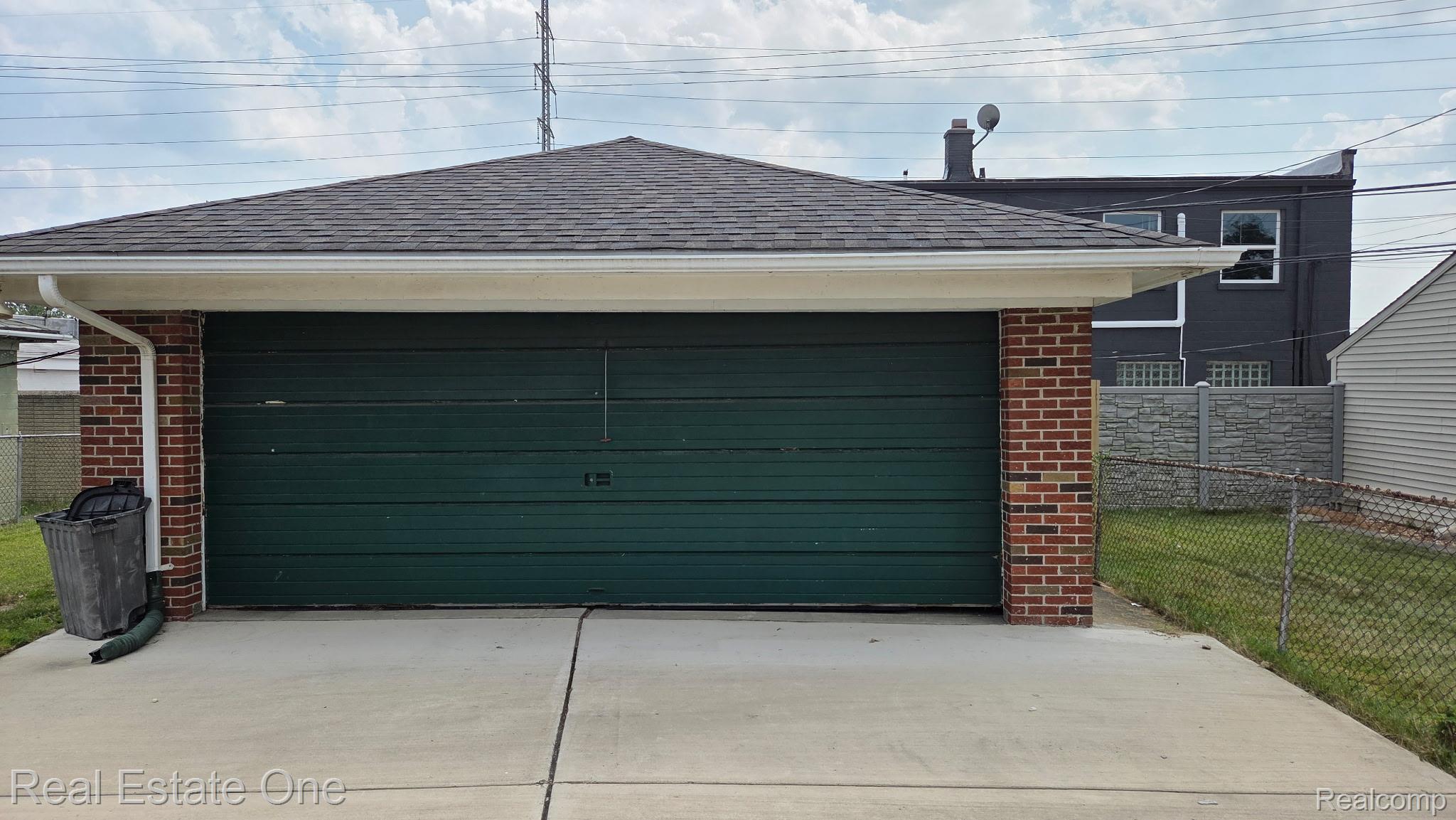17050 Stricker Avenue Property Photo 5