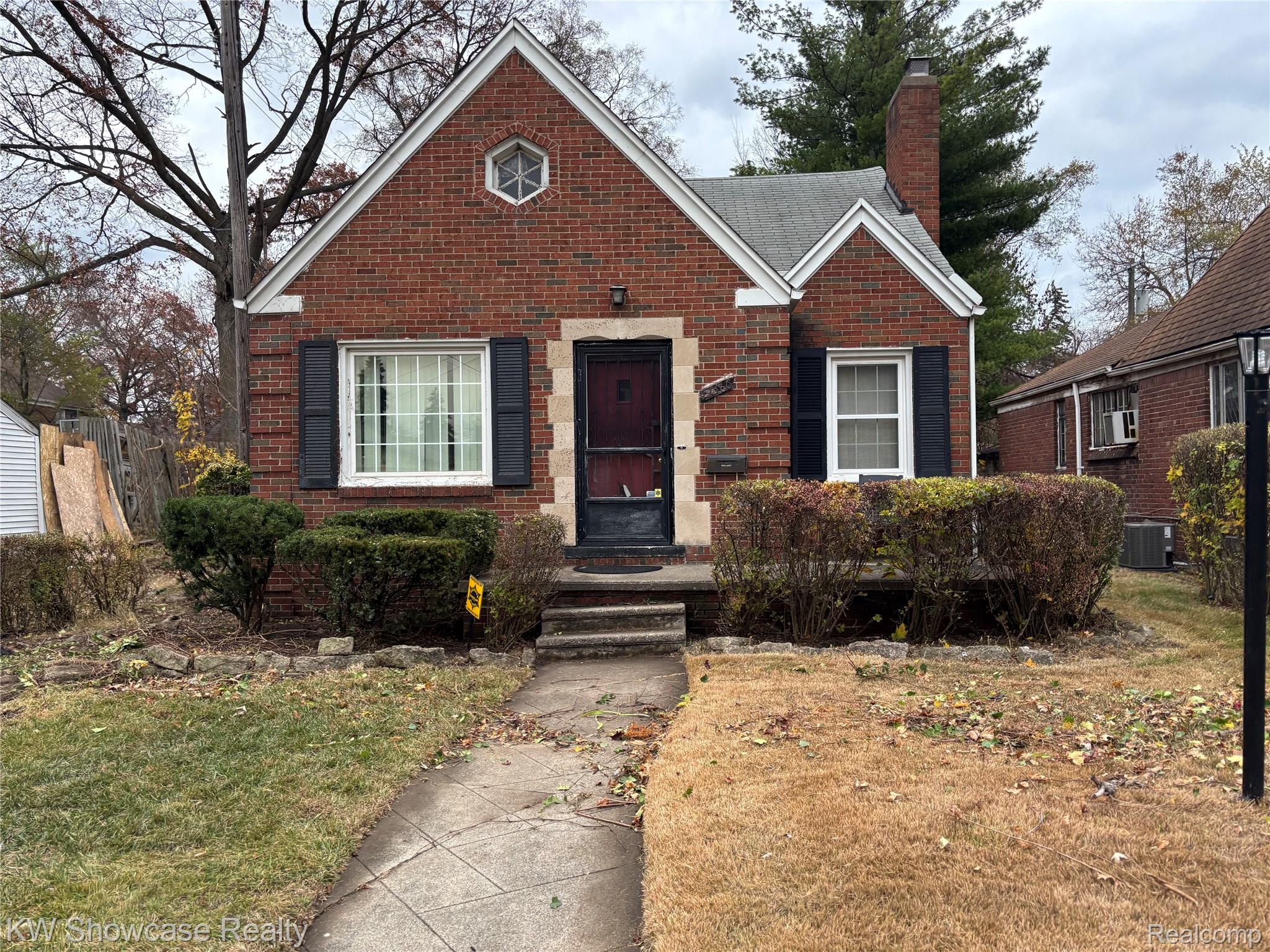 17386 Steel Street Property Photo 1