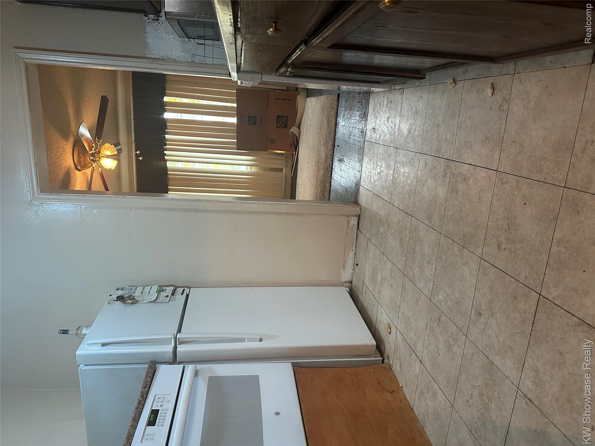 17386 Steel Street Property Photo 4