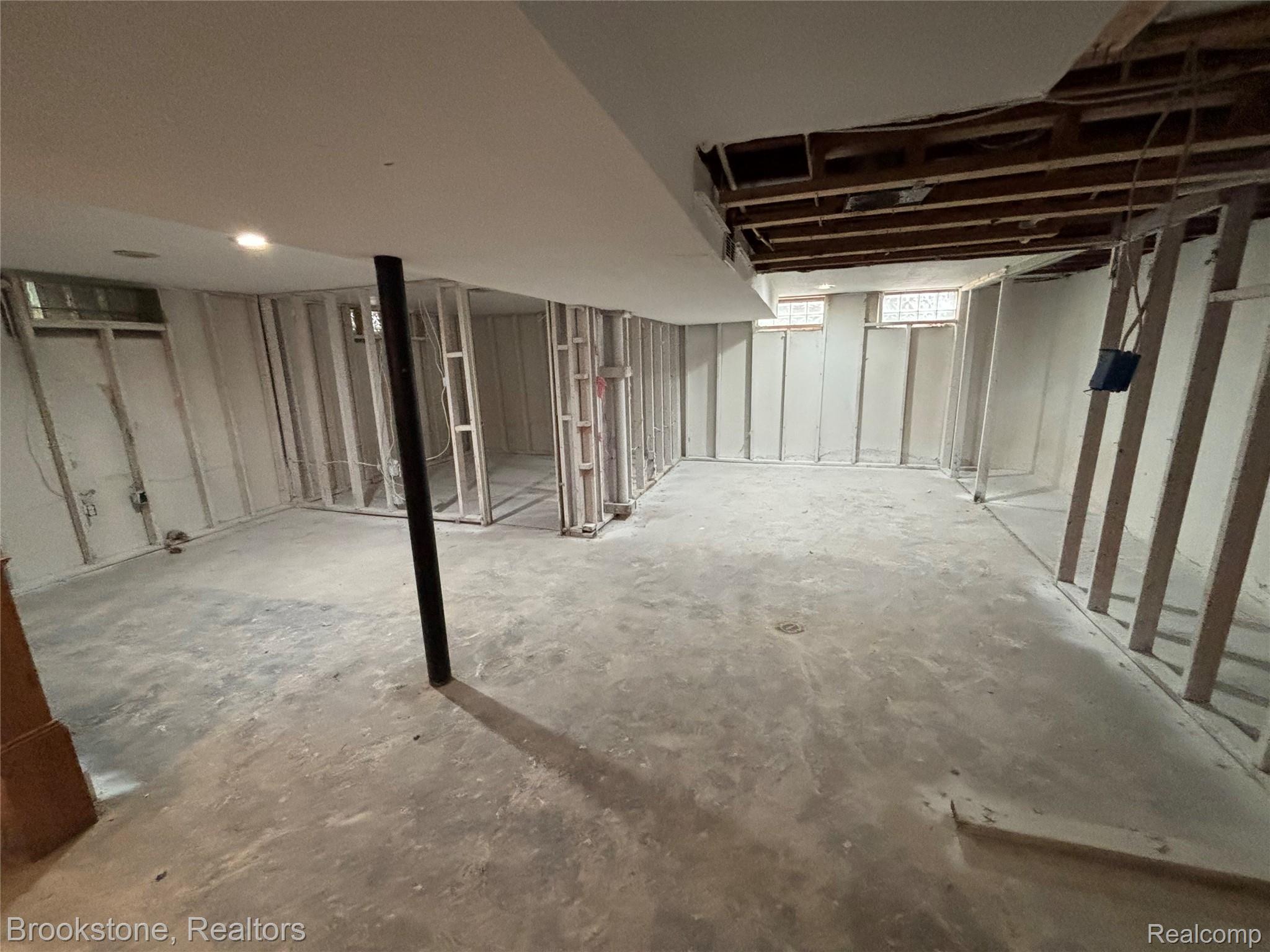 15435 Cameron Street Property Photo 12