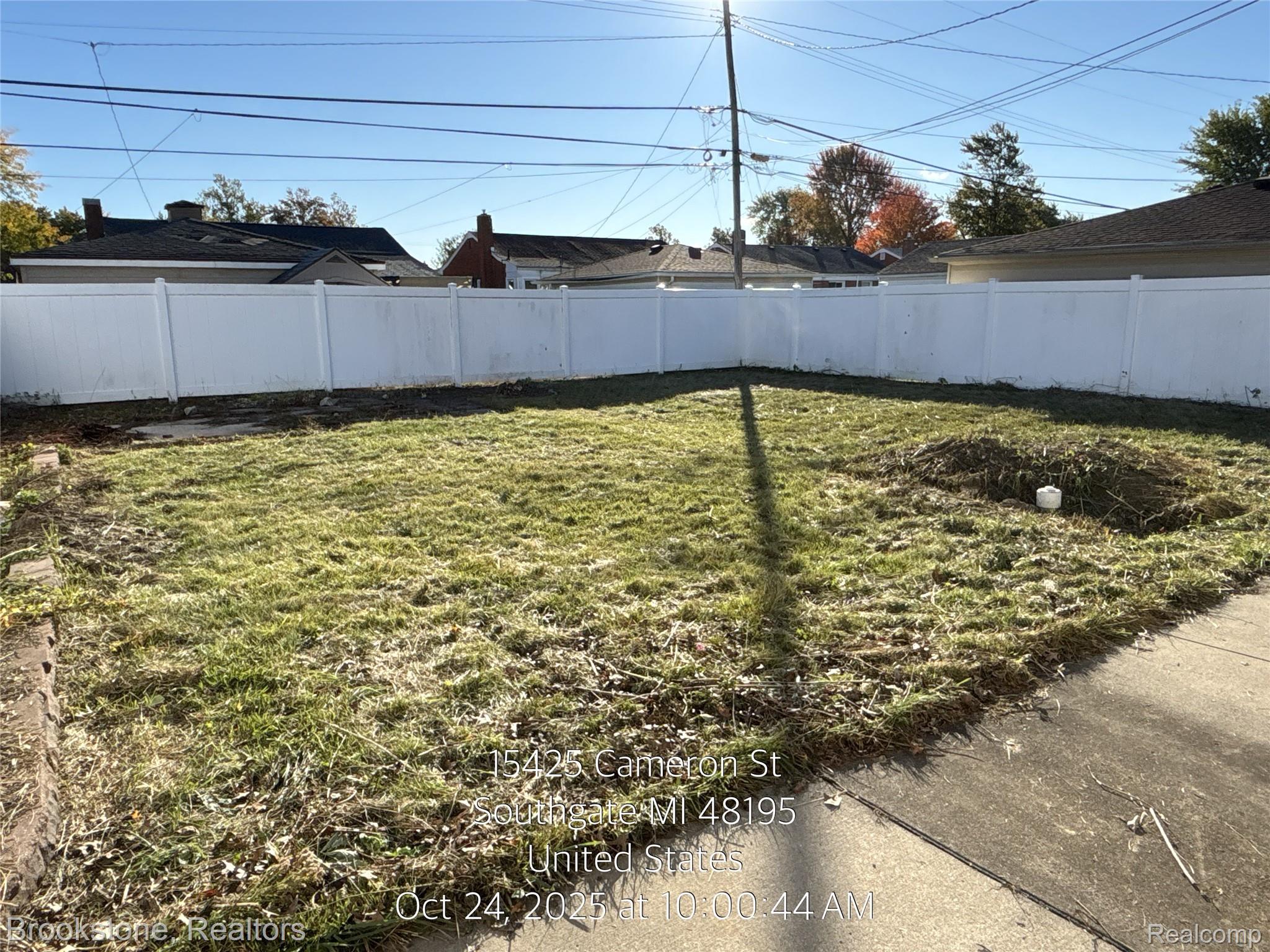 15435 Cameron Street Property Photo 15