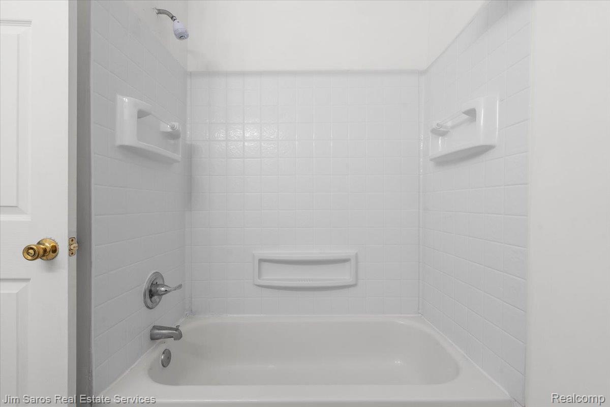 3387 Ewald Circle Property Photo 11