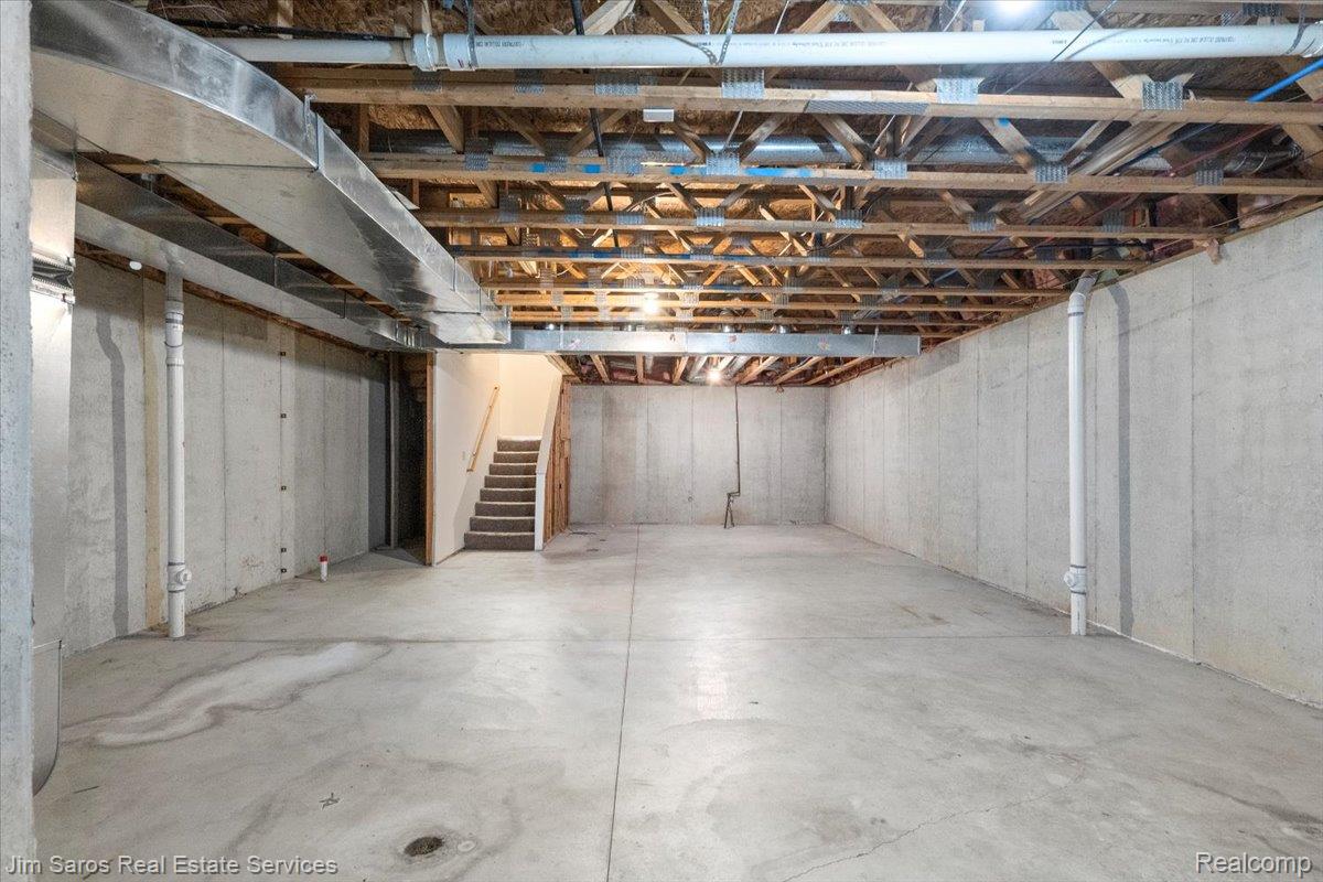 3387 Ewald Circle Property Photo 14