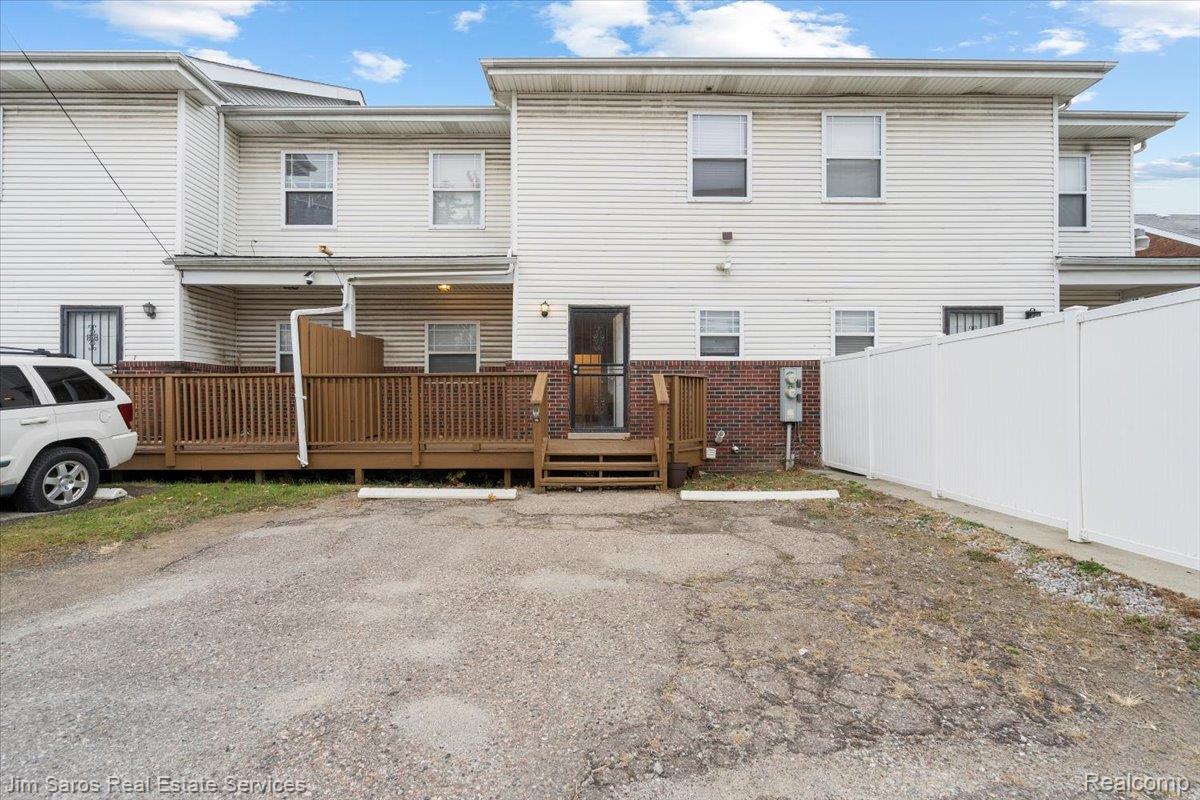 3387 Ewald Circle Property Photo 16
