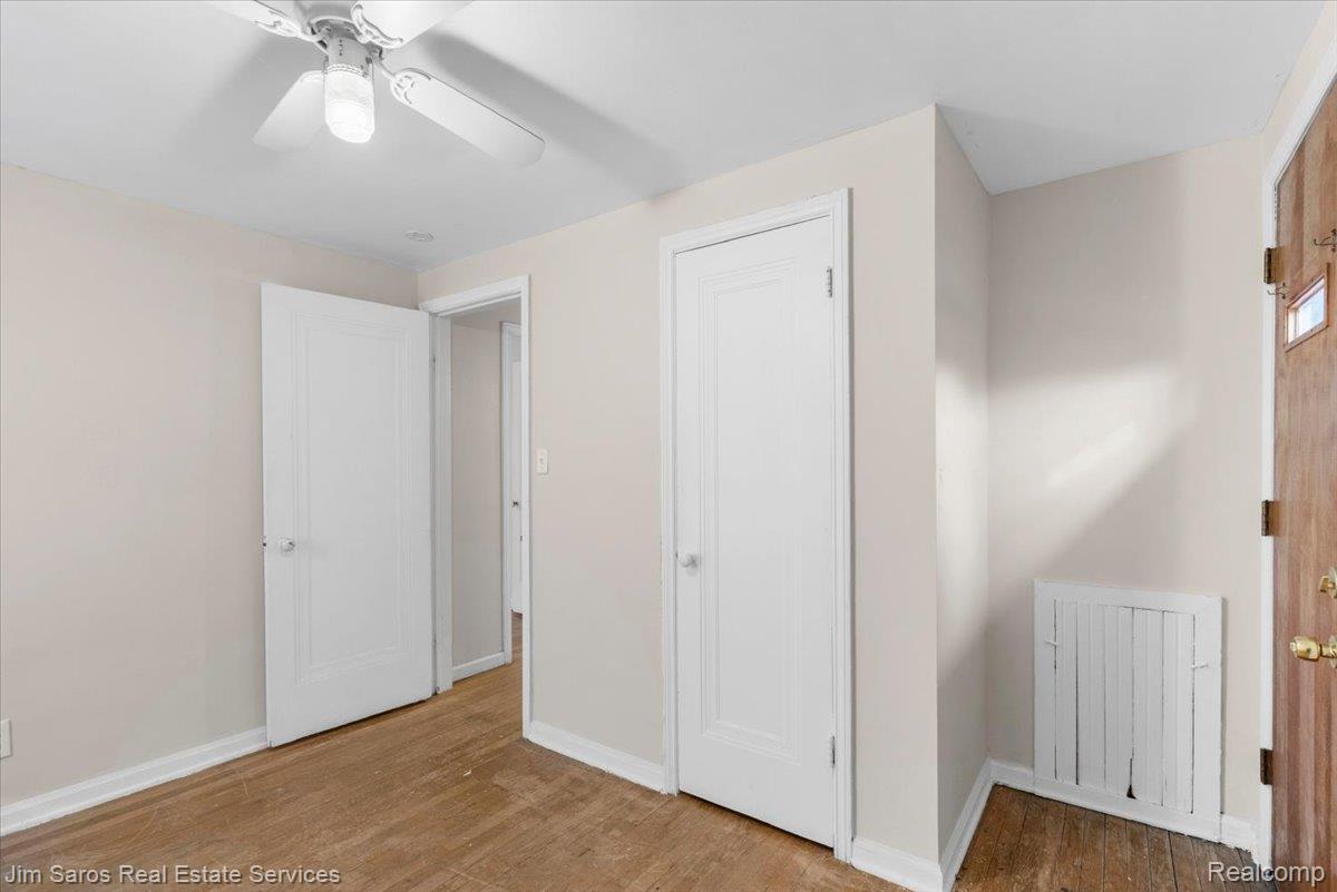 2039 Ewald Circle Property Photo 8