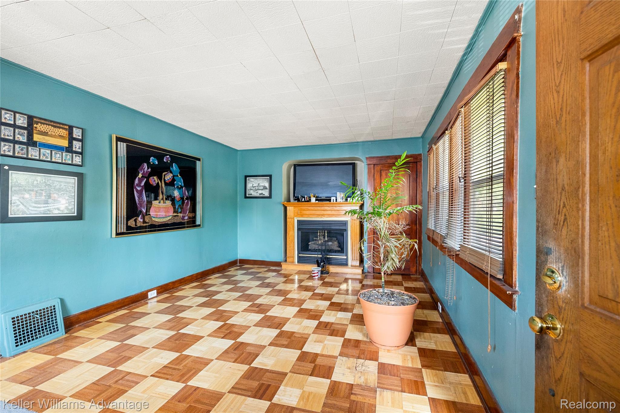 1449 Wayburn Street Property Photo 5