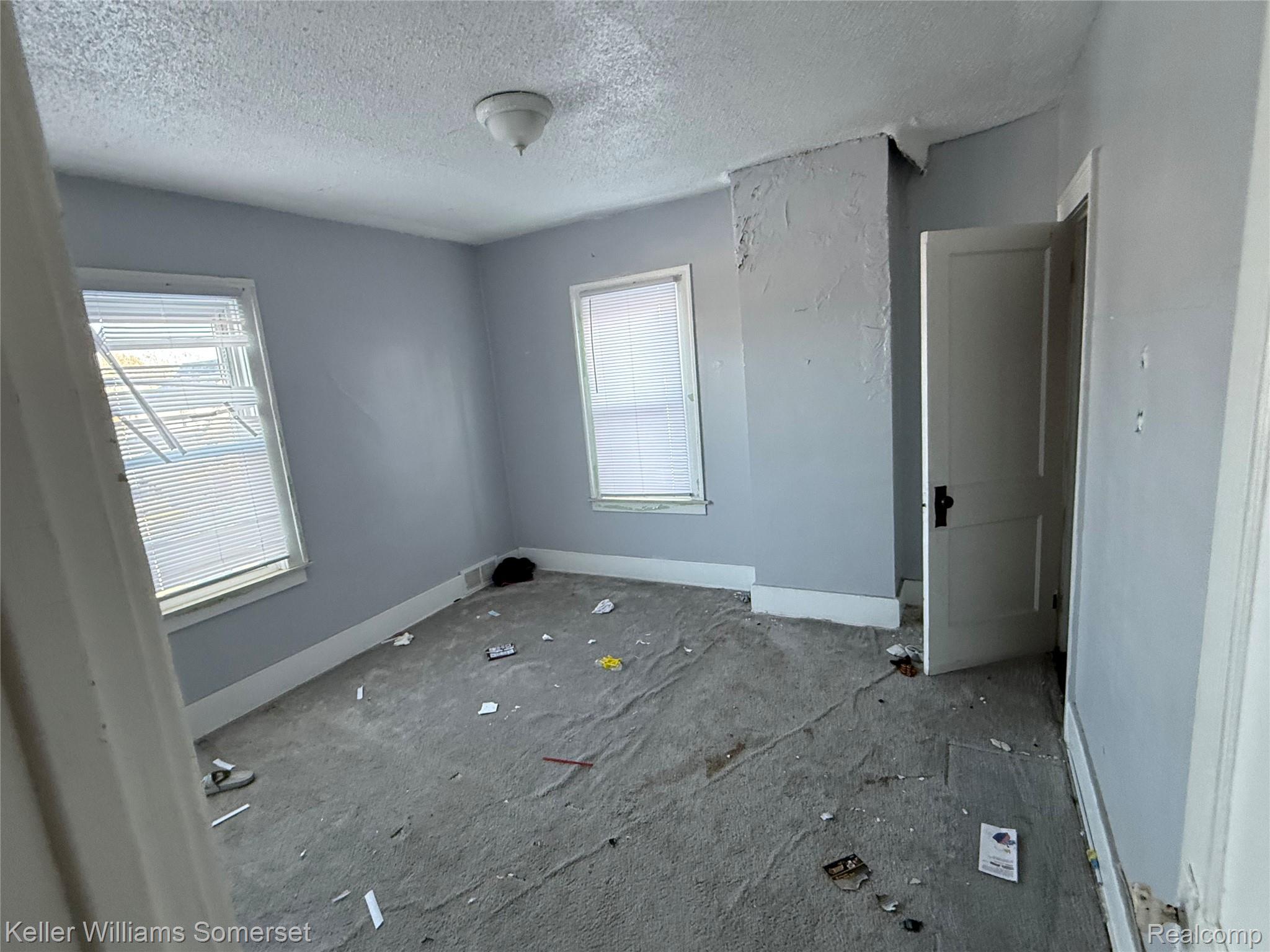 13135 Griggs Street Property Photo 6