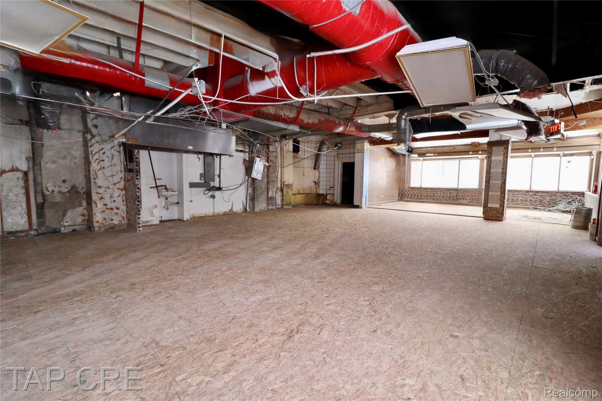 8902 Second Property Photo 6