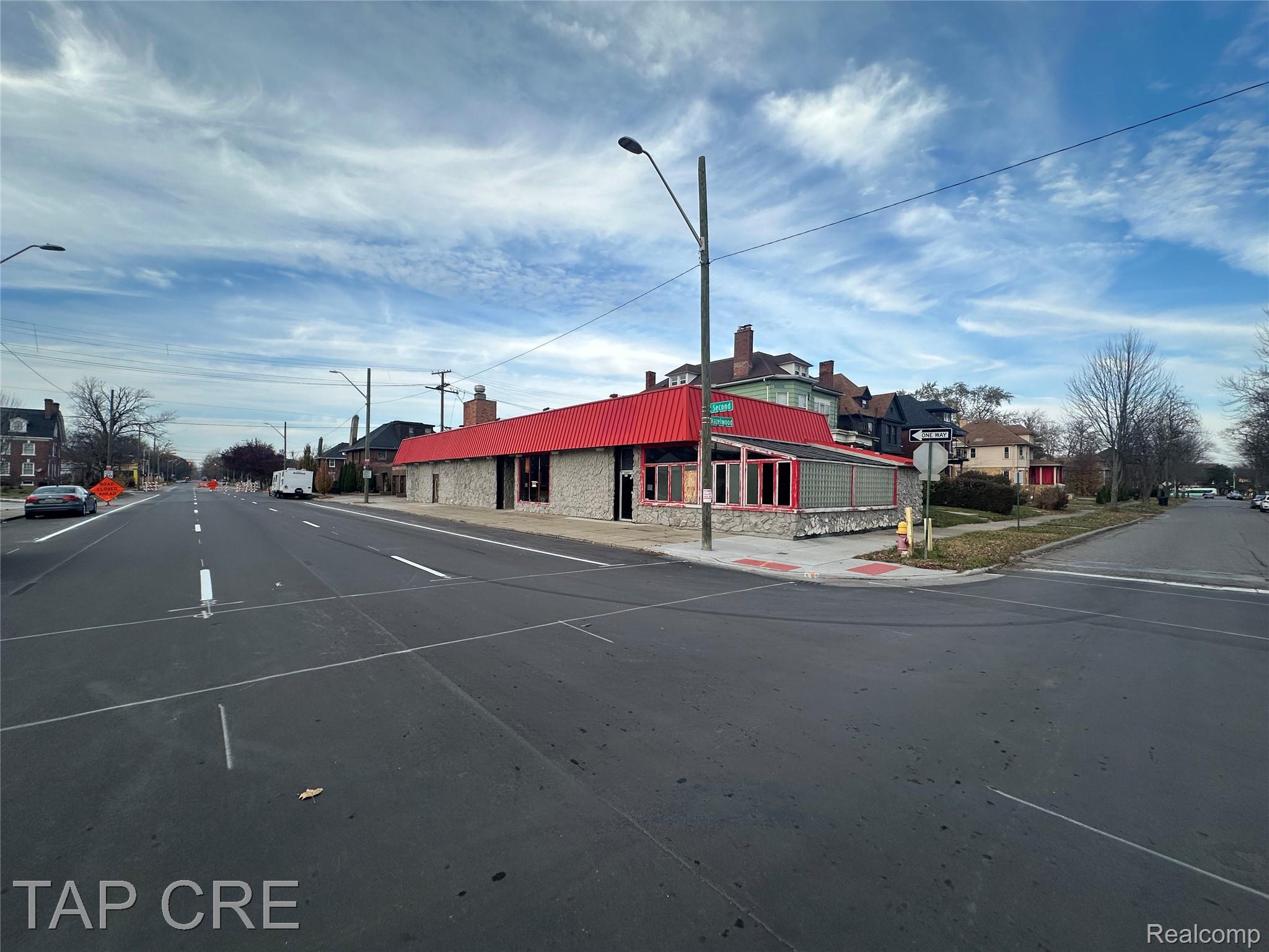 8902 Second Property Photo 12