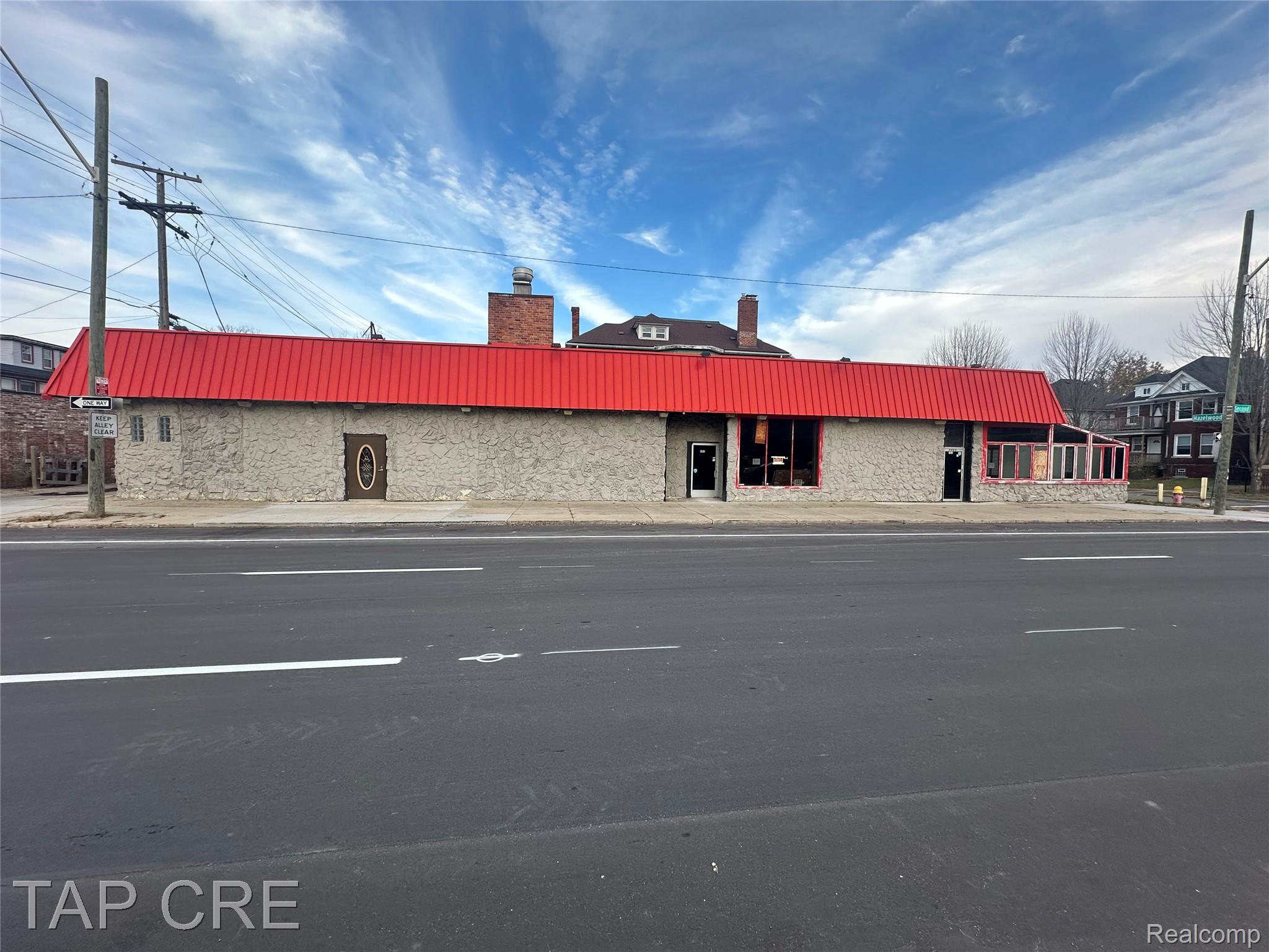8902 Second Property Photo 14