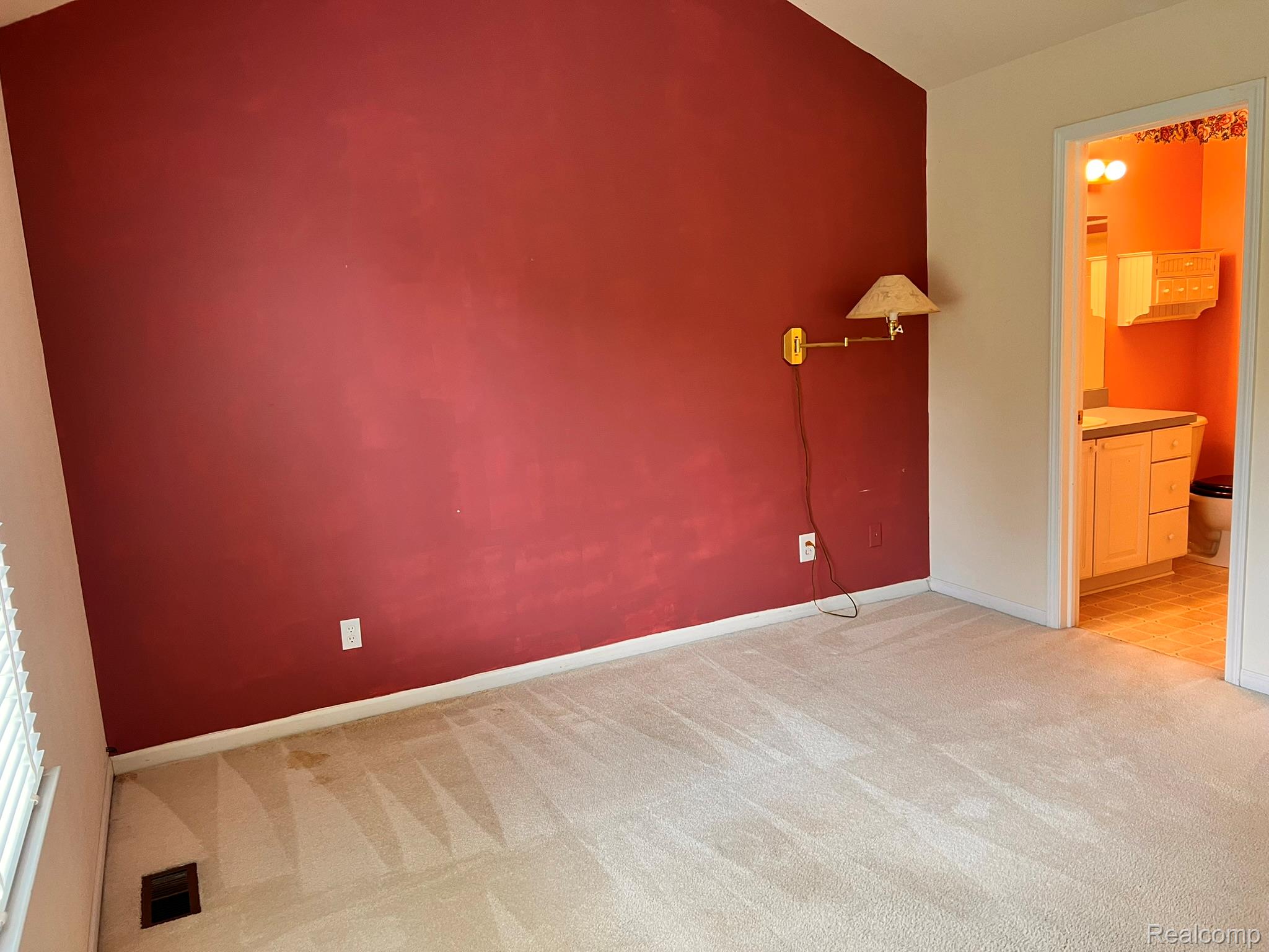 2078 W Ridge Drive 21 Property Photo 15