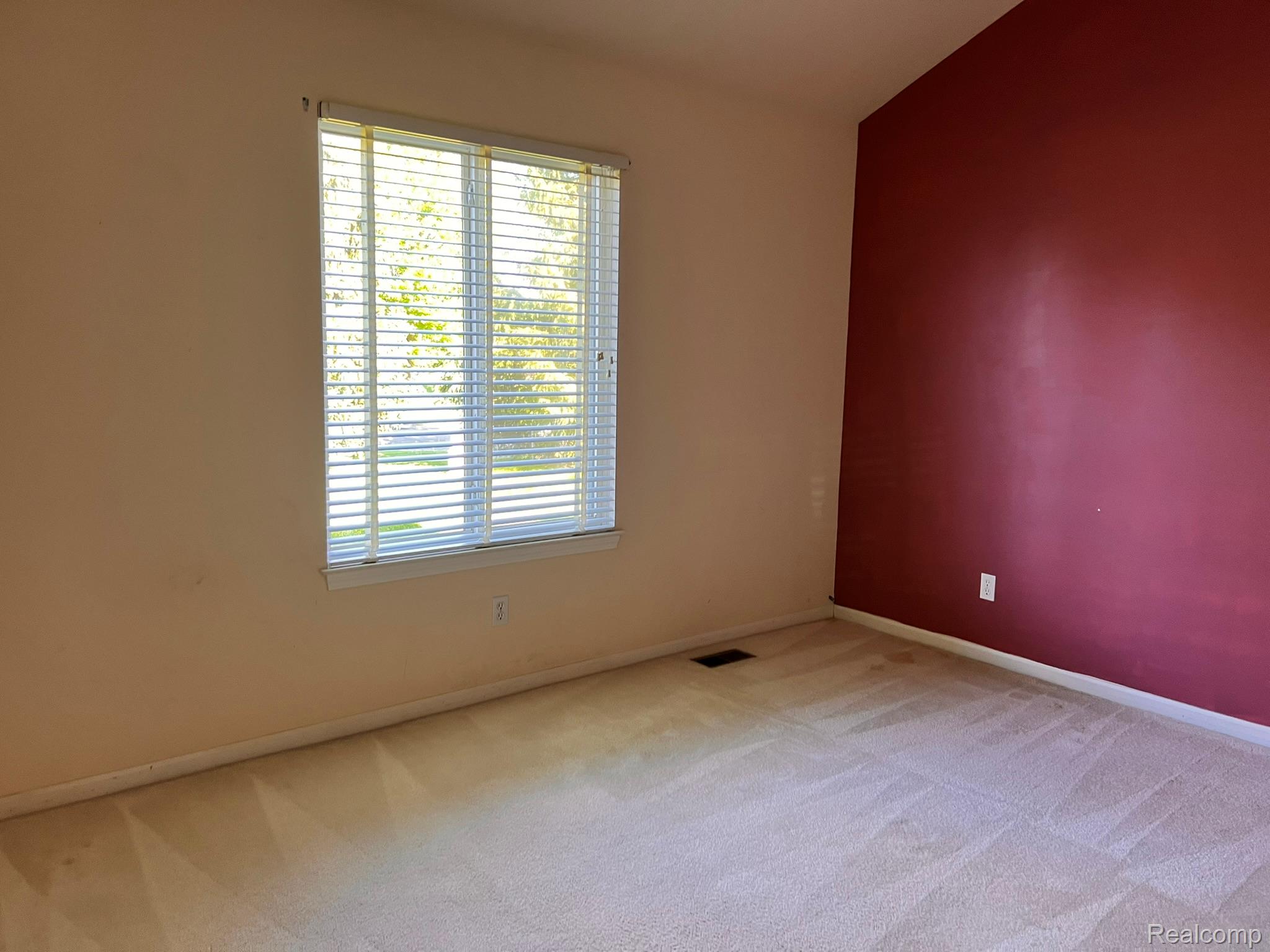 2078 W Ridge Drive 21 Property Photo 17