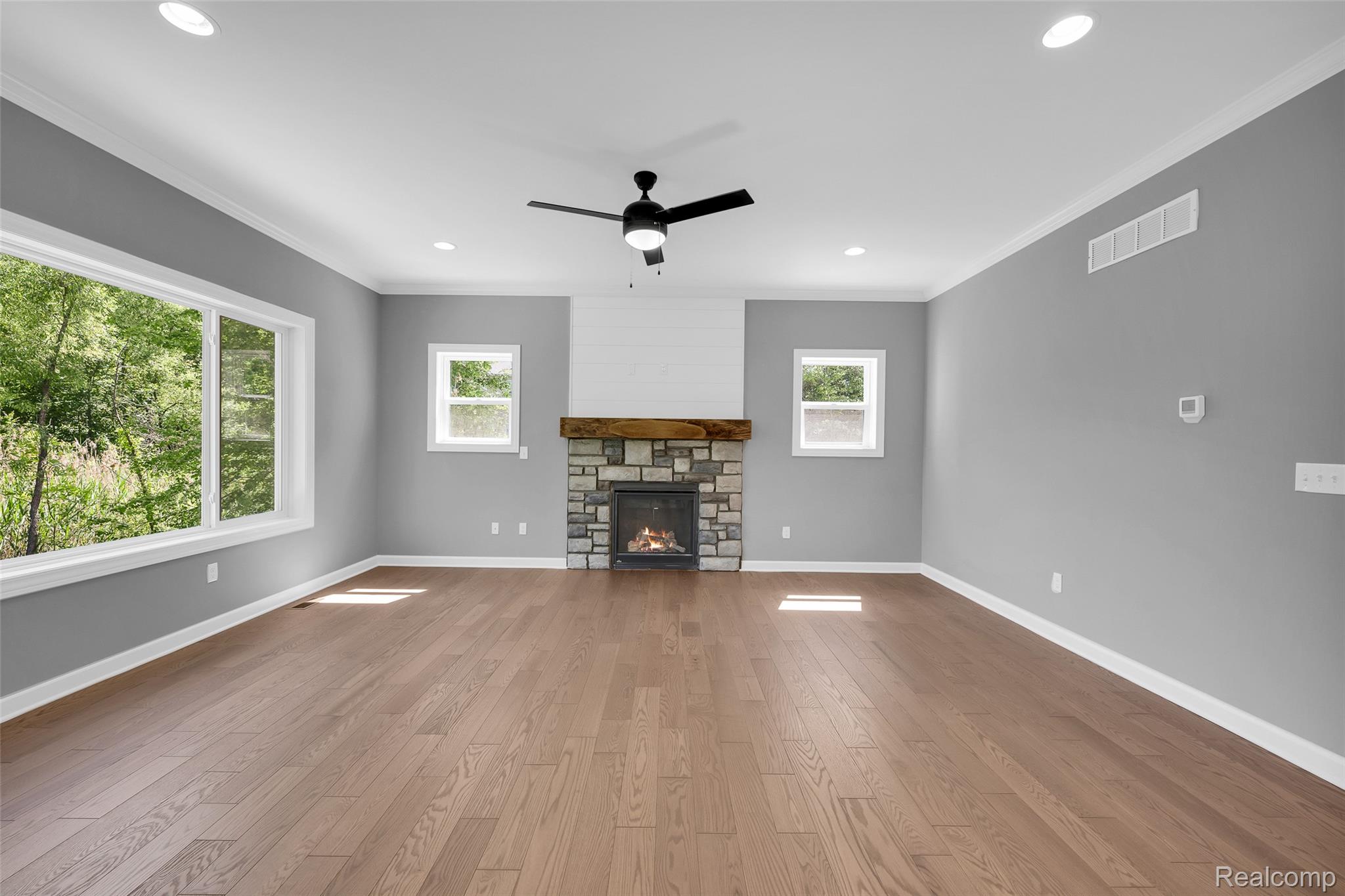 2239 Baltimore Lane Property Photo 7