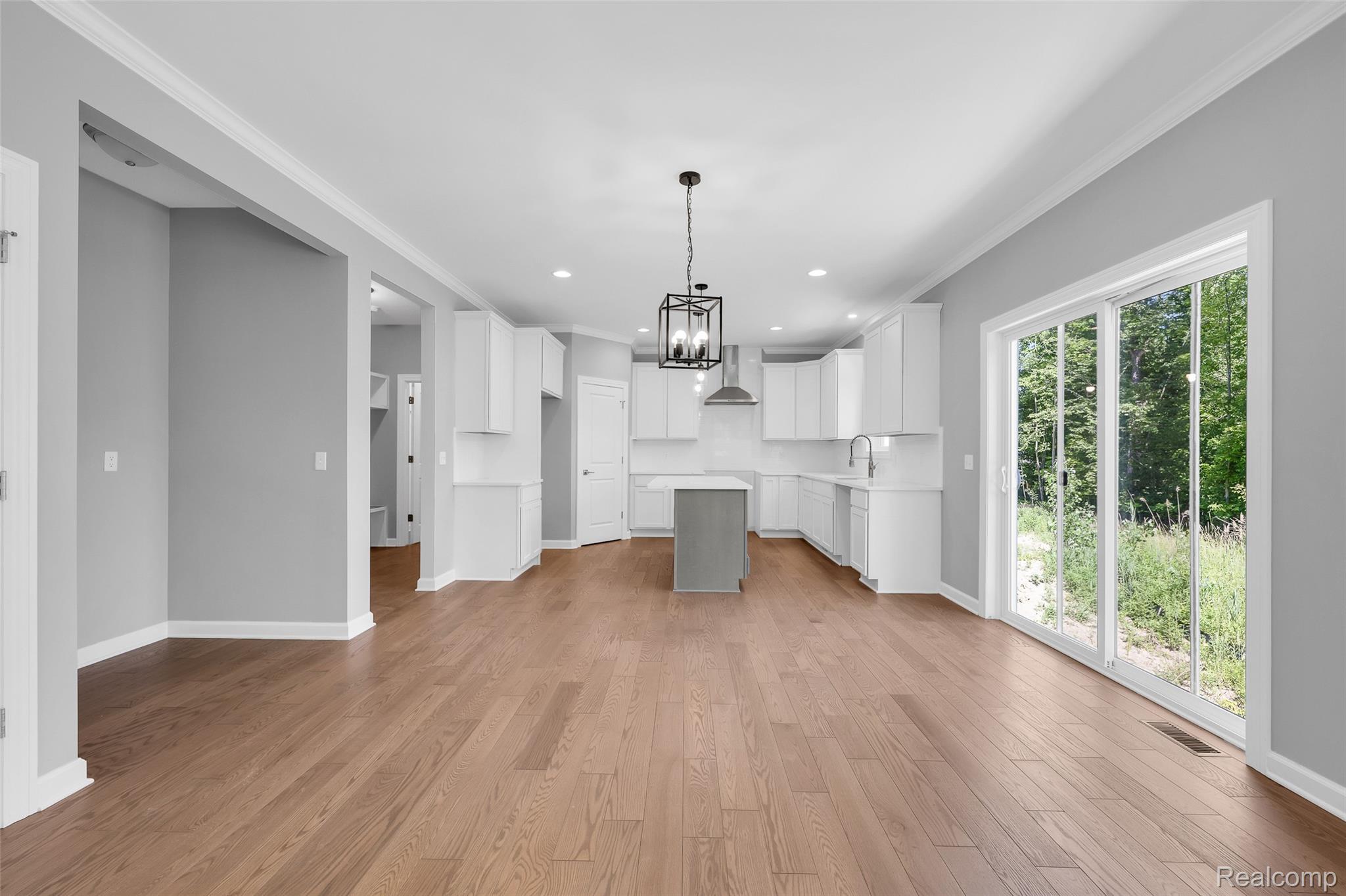 2239 Baltimore Lane Property Photo 8
