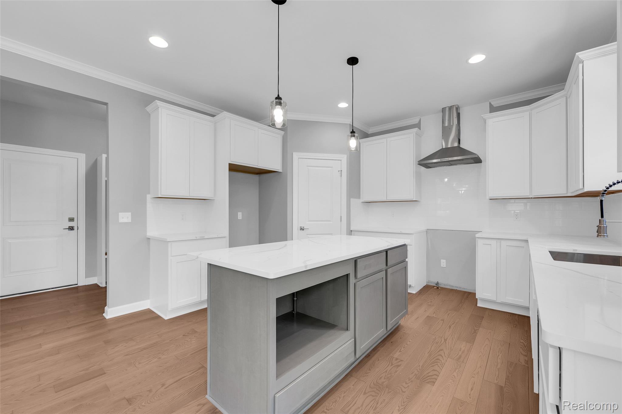 2239 Baltimore Lane Property Photo 10