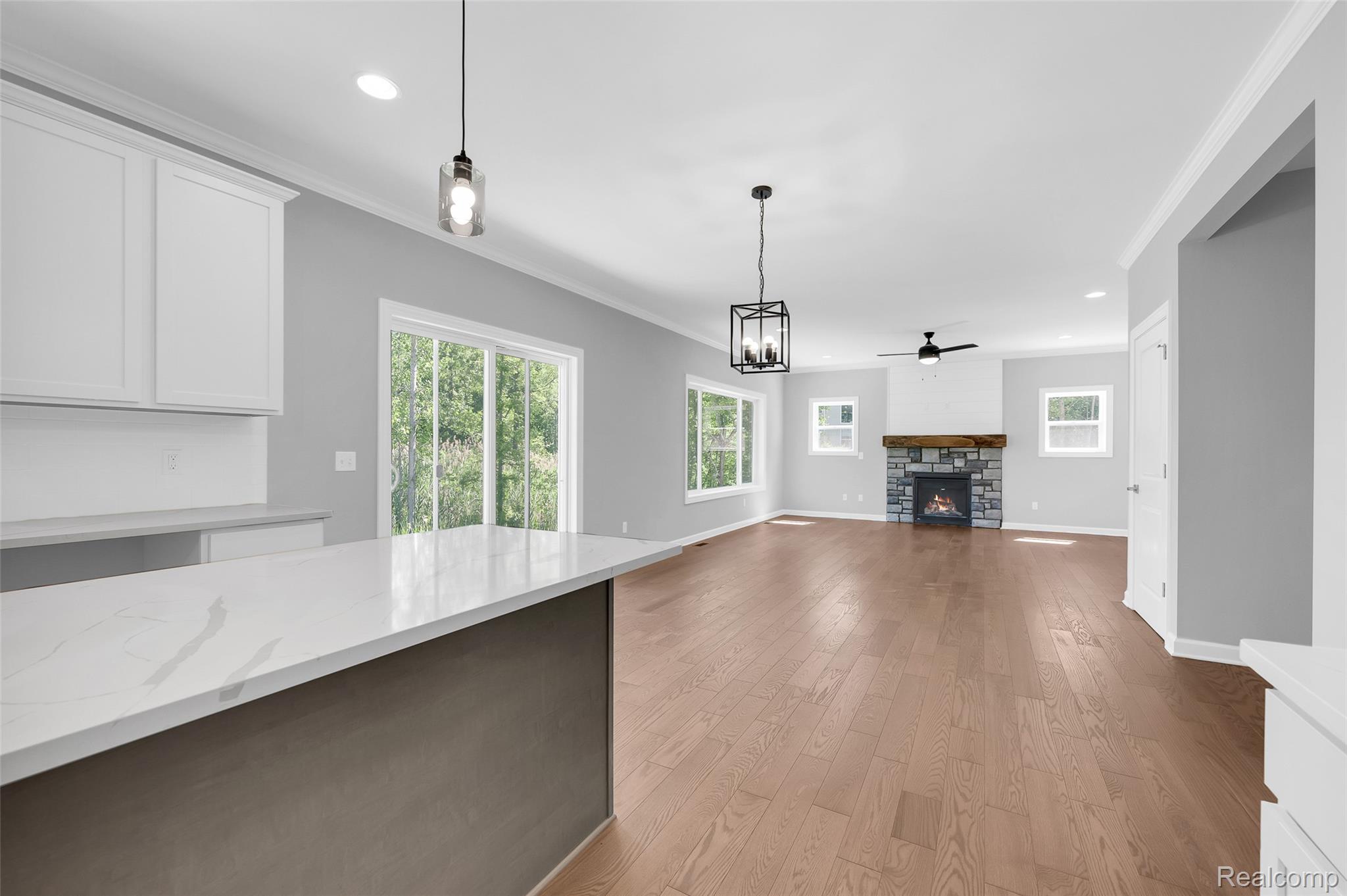 2239 Baltimore Lane Property Photo 13