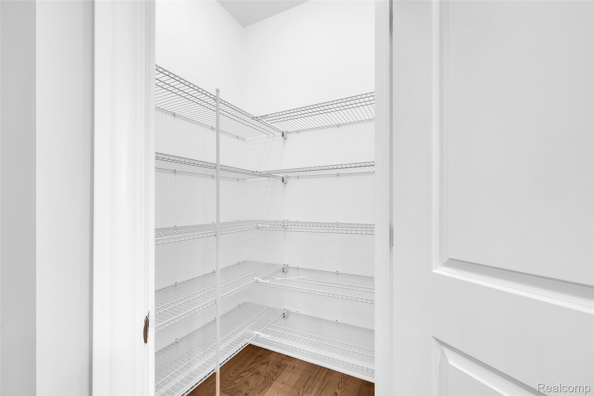 2239 Baltimore Lane Property Photo 14