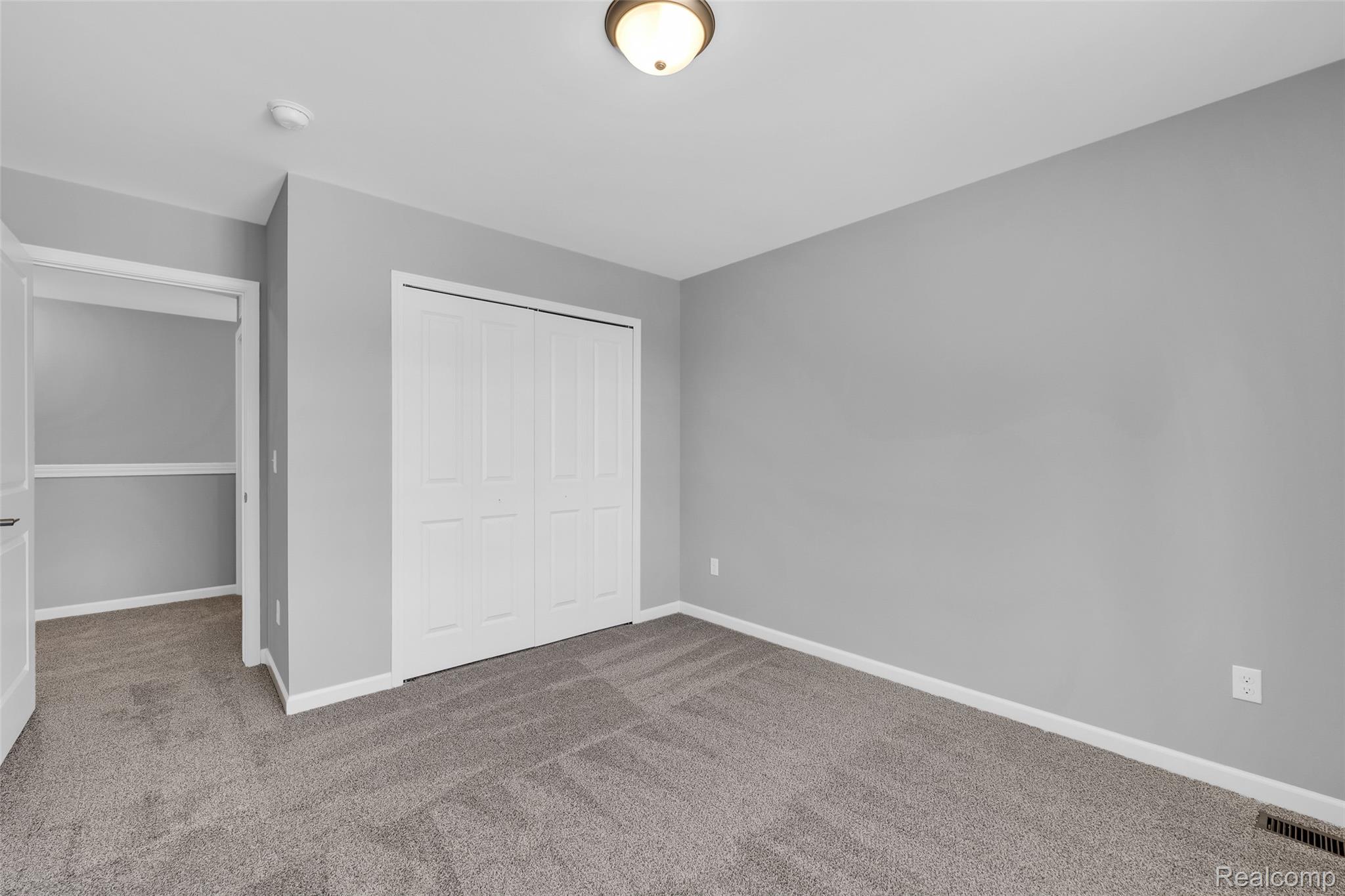 2239 Baltimore Lane Property Photo 20