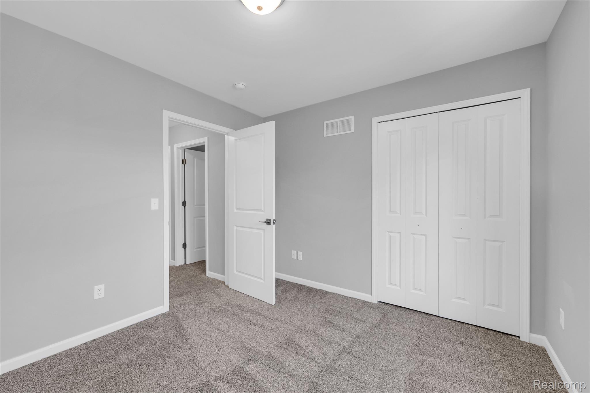 2239 Baltimore Lane Property Photo 24