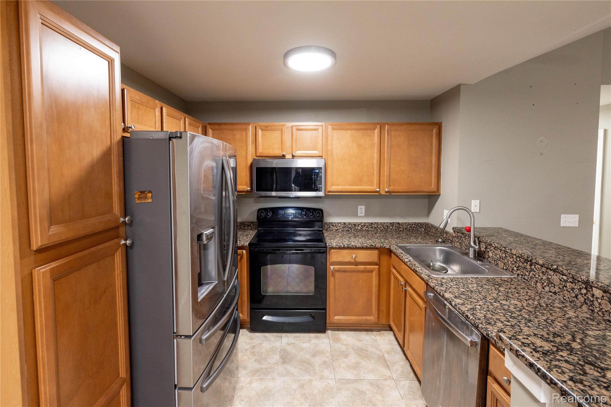 16066 Morningside Property Photo 8