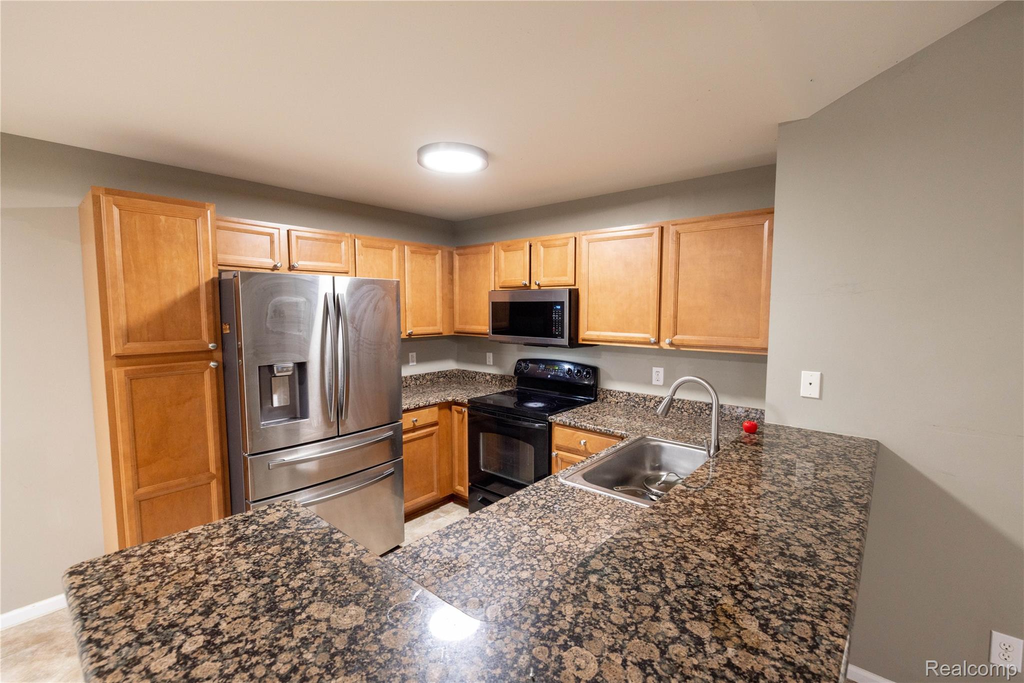 16066 Morningside Property Photo 9