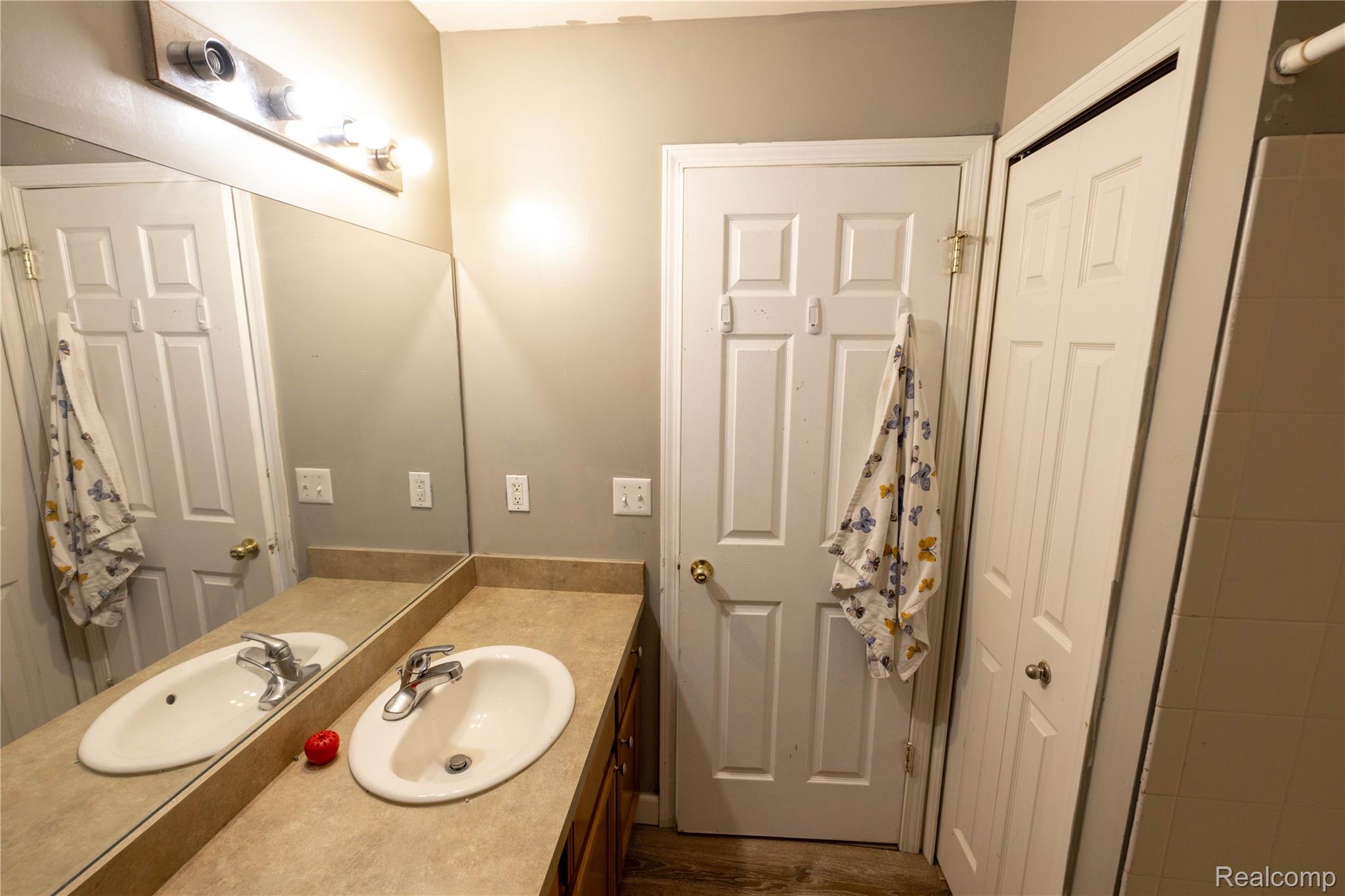 16066 Morningside Property Photo 14