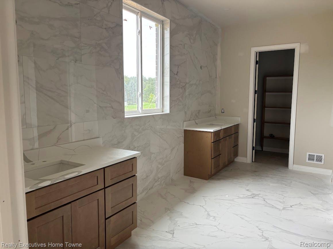 66930 Dorothy Trail Property Photo 11