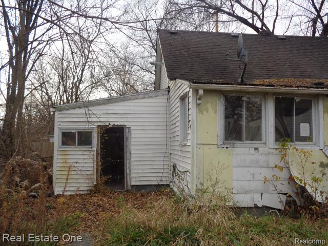 19987 Carrie Street Property Photo 4