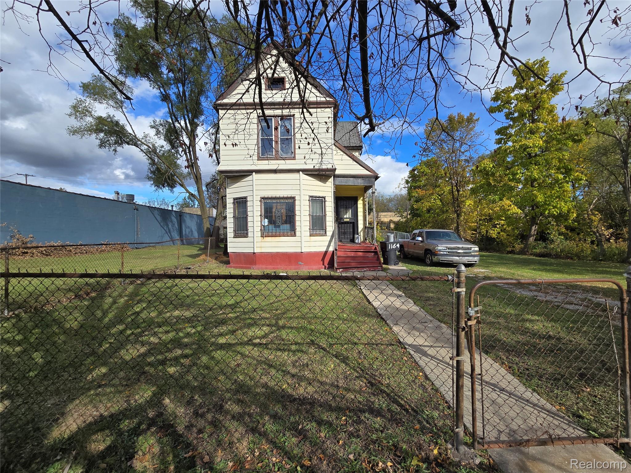 1164 Meldrum Street Property Photo 1