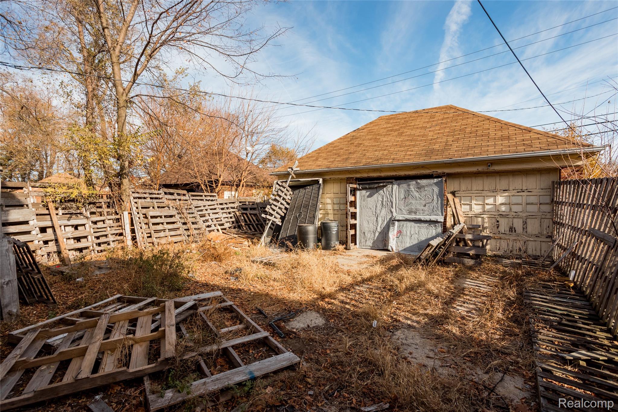 16766 Greenlawn Street Property Photo 47
