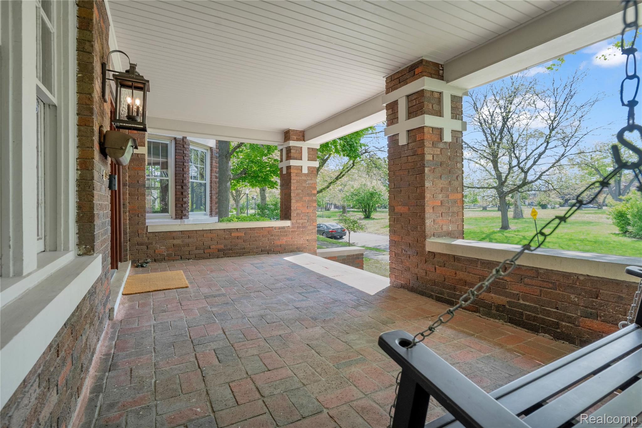 658 Longfellow Street Property Photo 4
