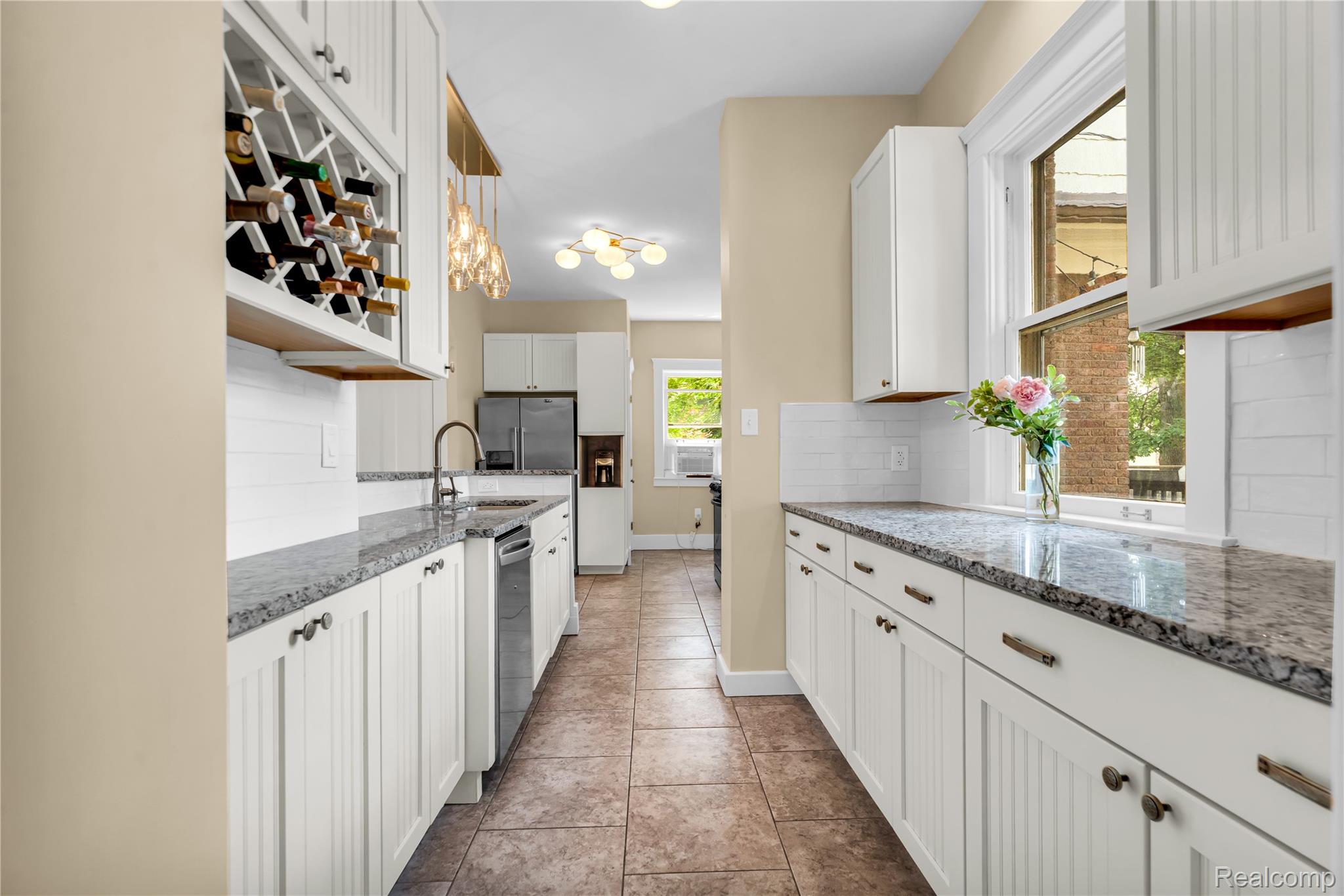 658 Longfellow Street Property Photo 23