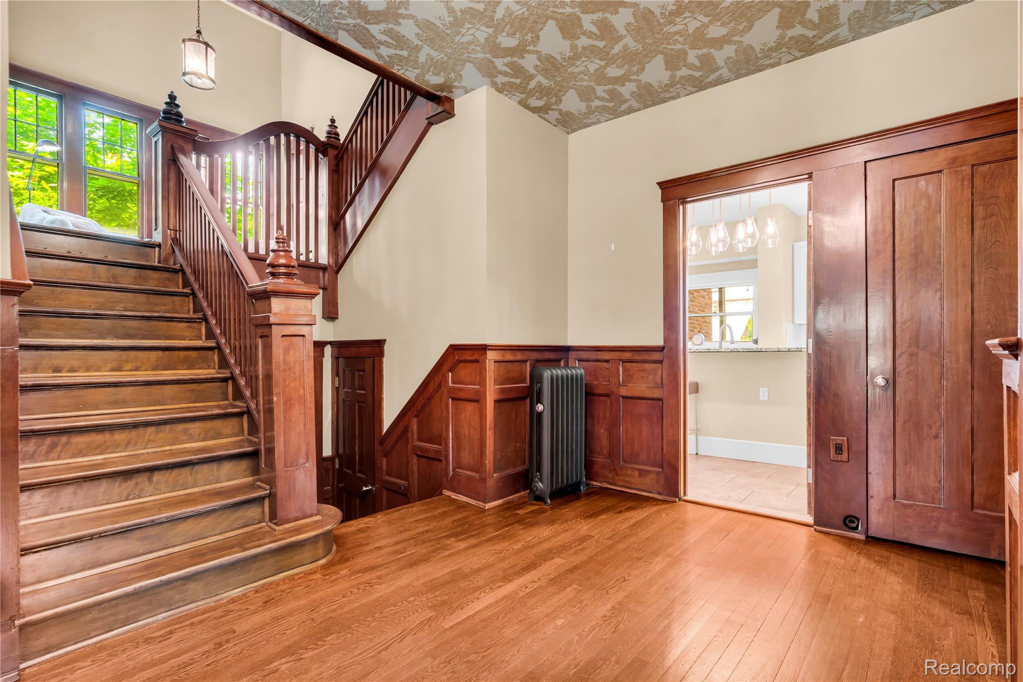 658 Longfellow Street Property Photo 30